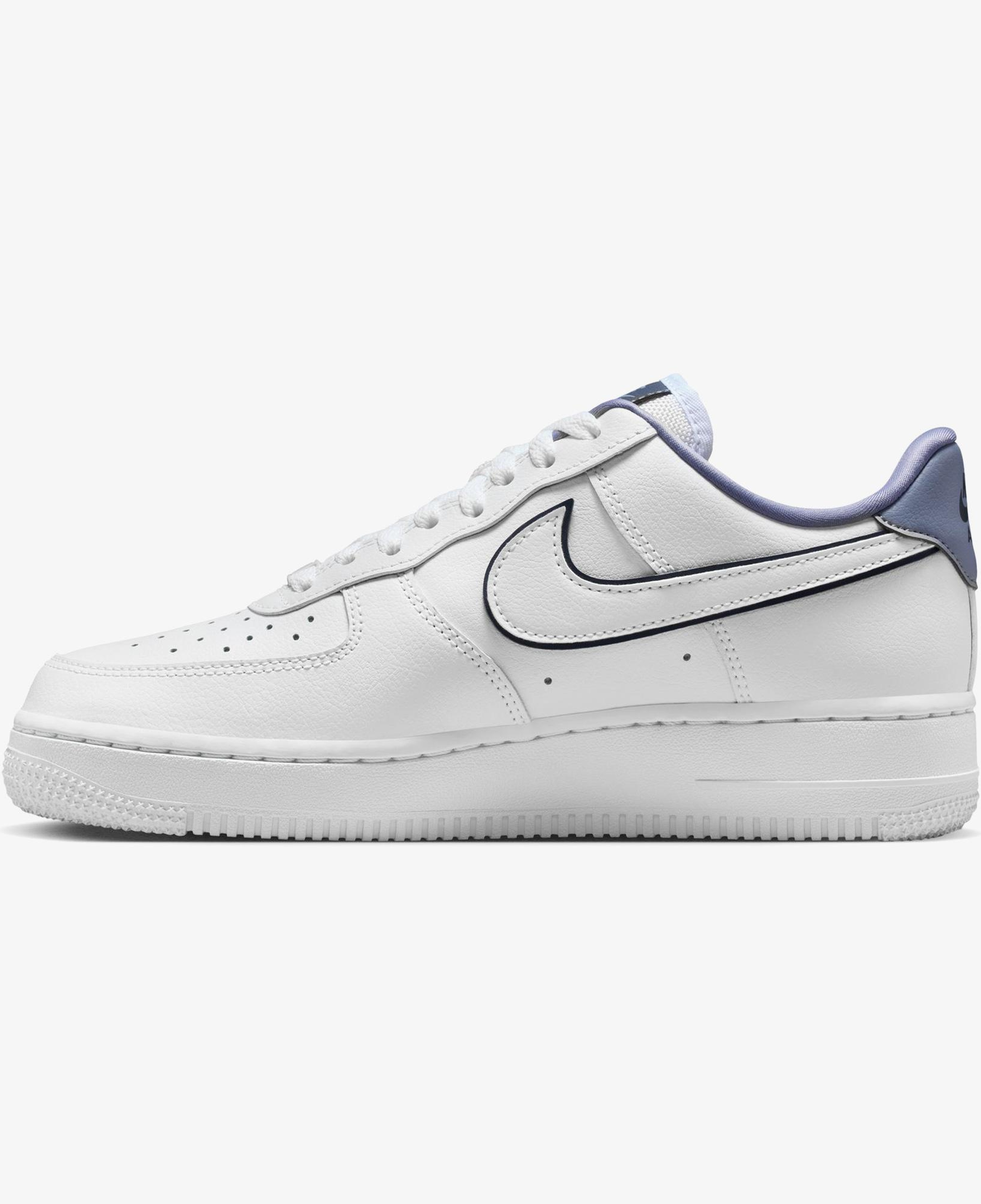Nike Air Force 1 '07 Essential Kadın Beyaz Spor Ayakkabı