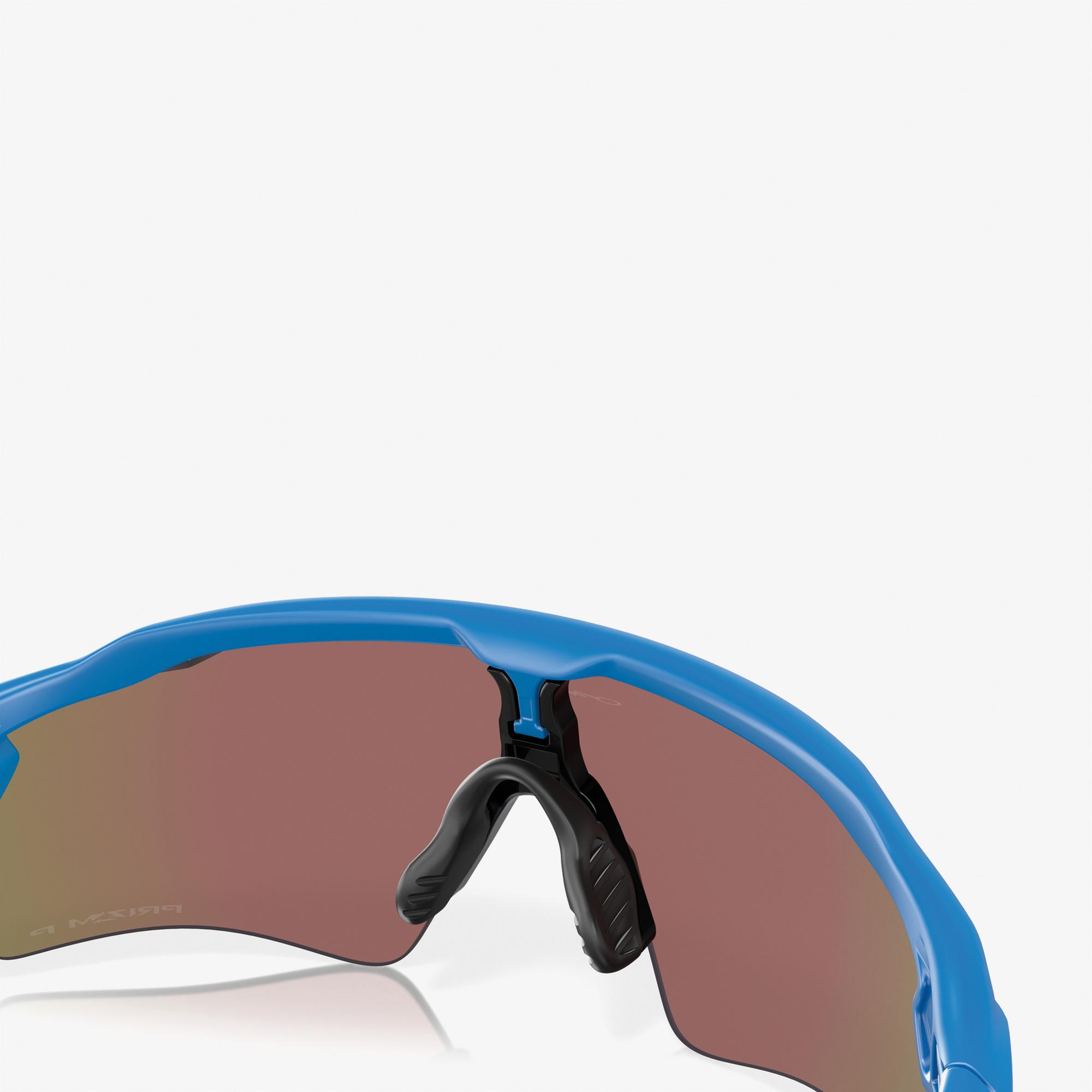 OAKLEY 0OO9208 Injected Erkek Mavi Güneş Gözlüğü