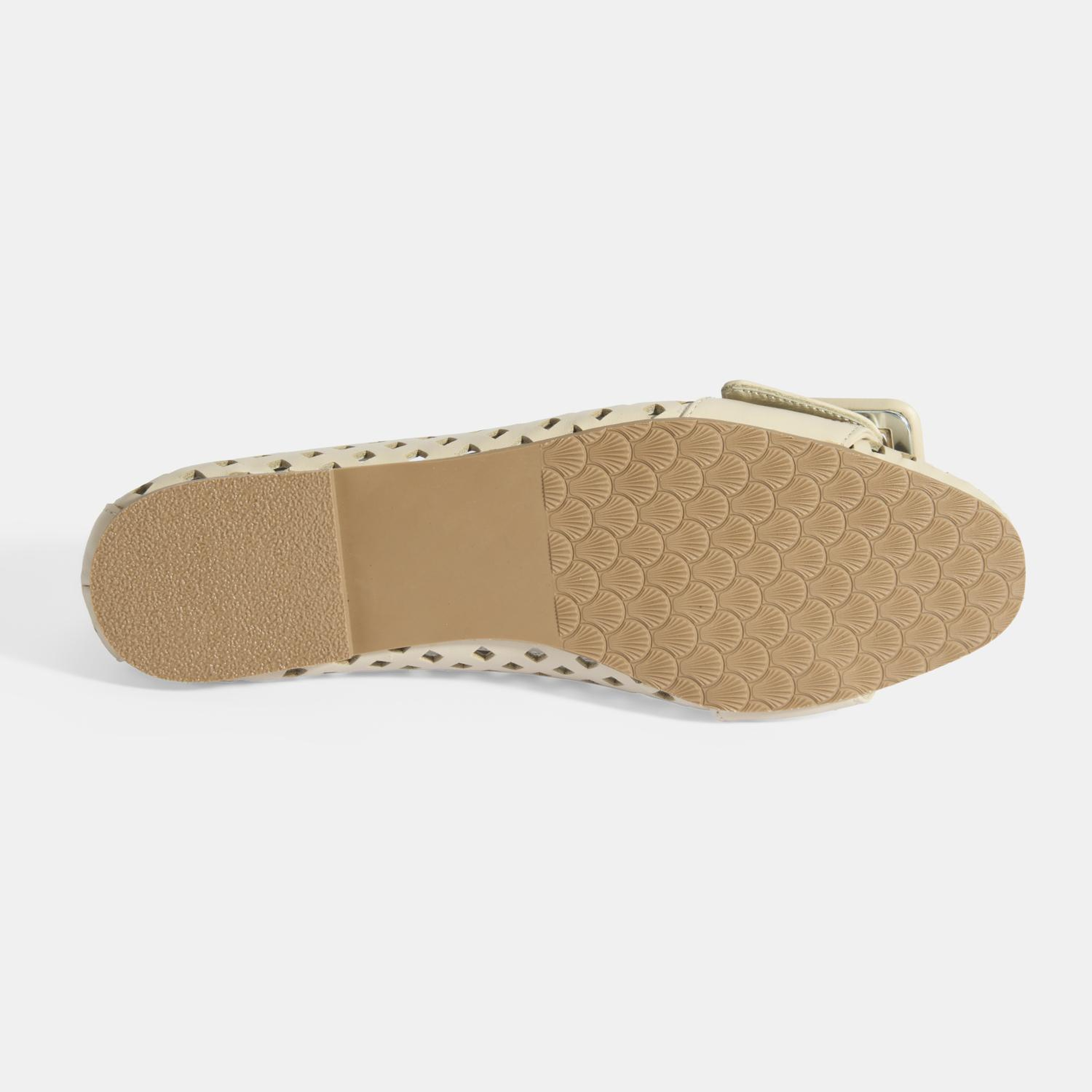 Kadın Bej Toka Aksesuarlı Perforeli Deri Babet