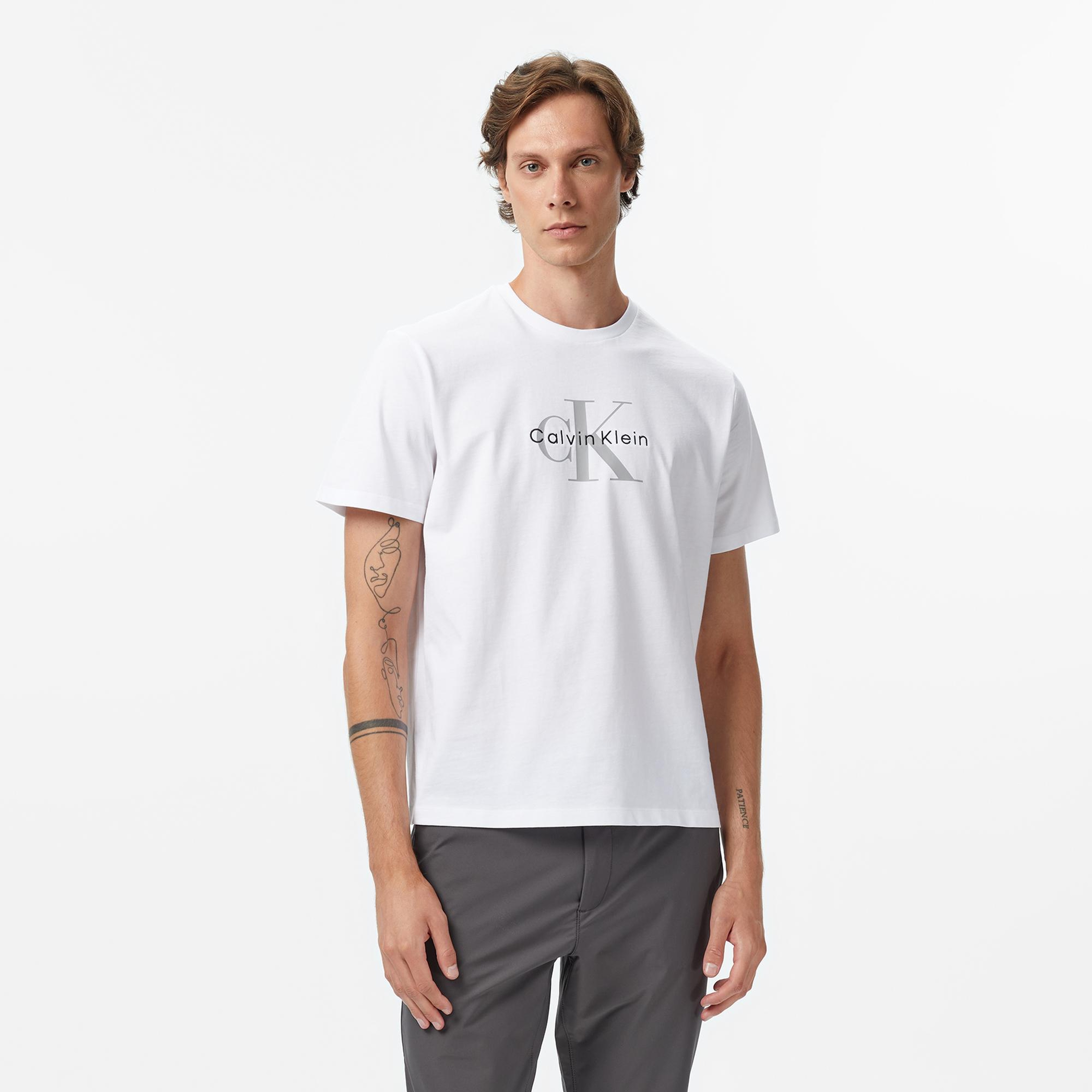 Calvin Klein Hero Monologo Erkek Beyaz T-Shirt