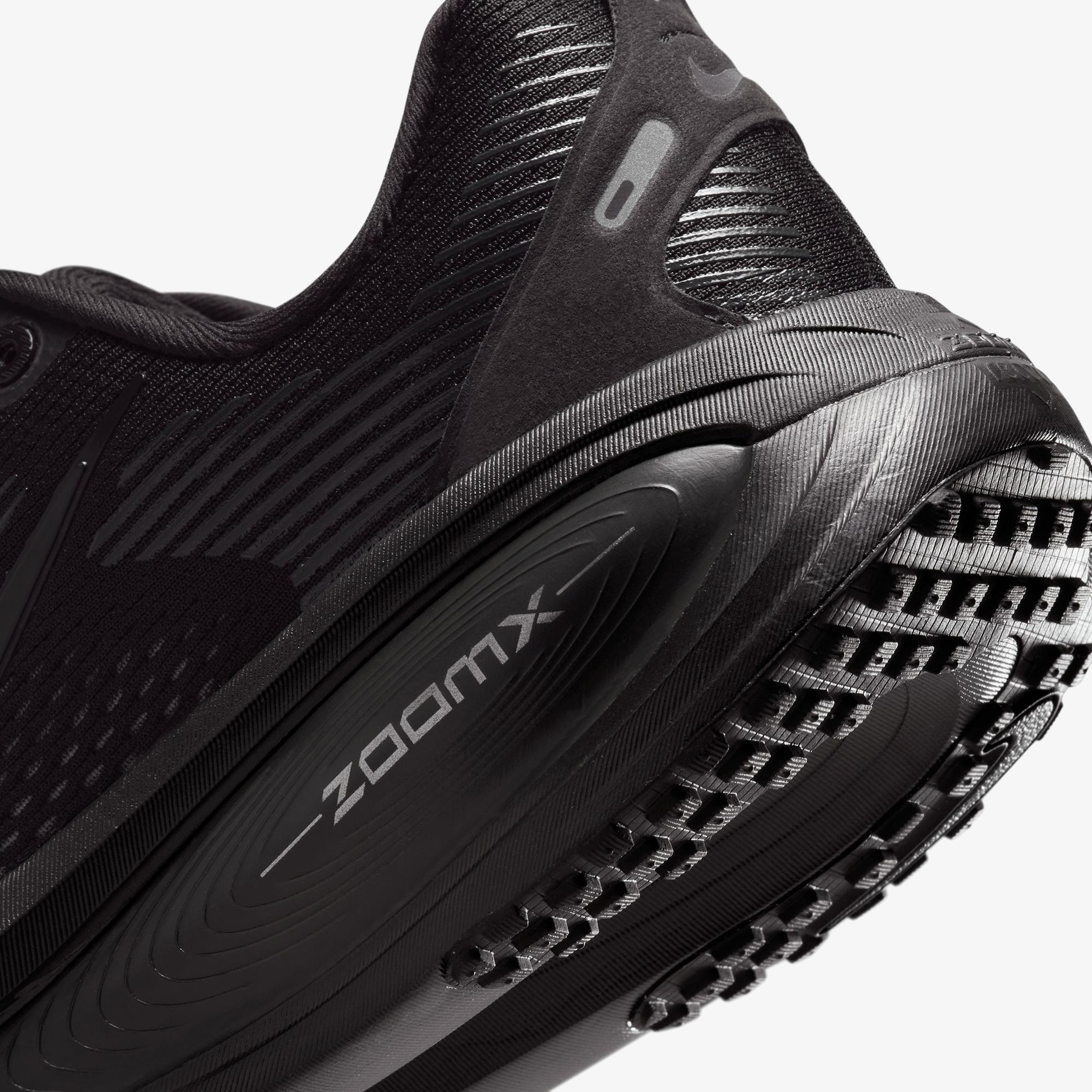 Nike Vomero 18 Kadın Siyah Koşu Ayakkabısı