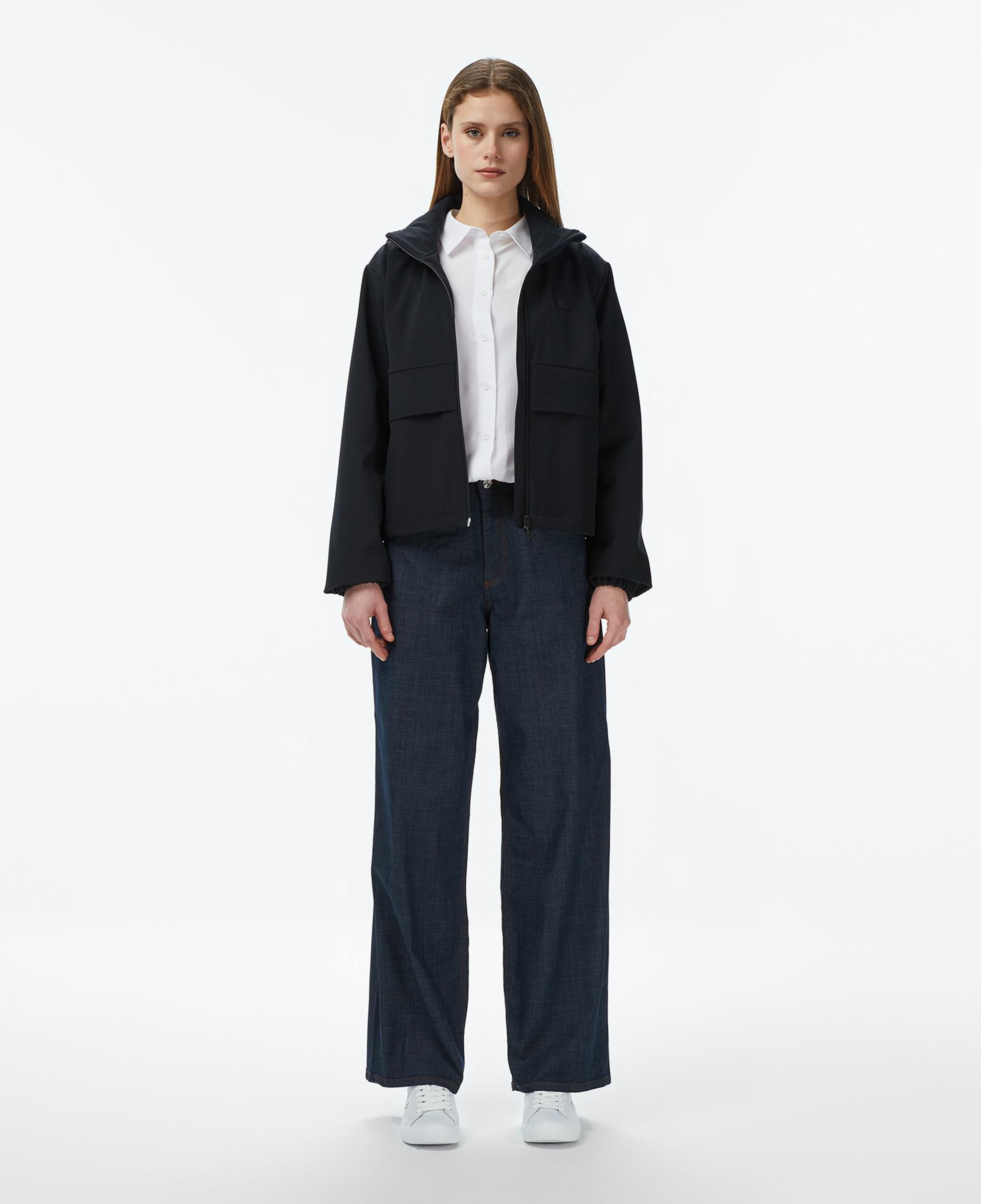 Lacoste Kadın Regular Fit Kapüşonlu Baskılı Siyah Yağmurluk