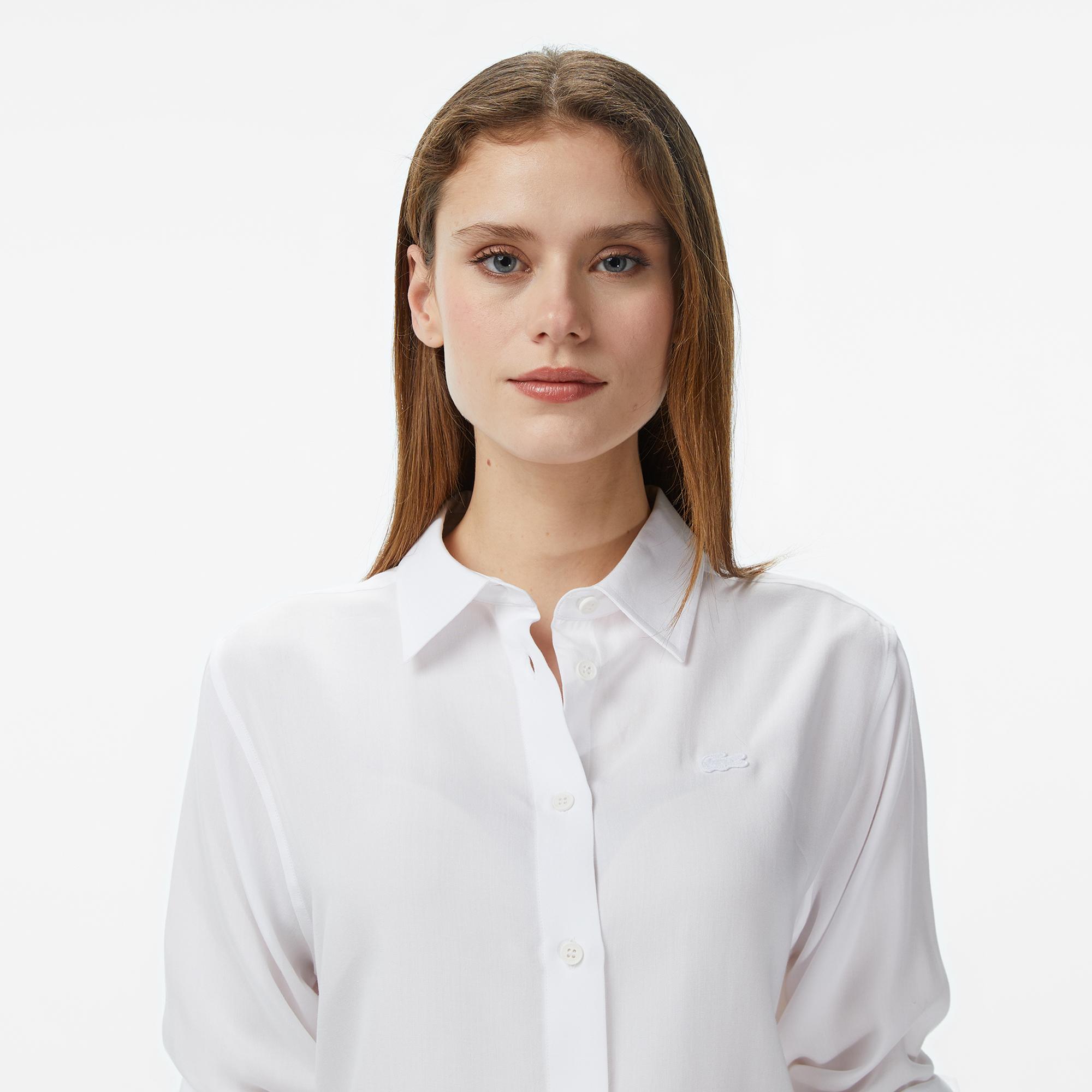 Lacoste Kadın Slim Fit Düğmeli Yaka Beyaz Gömlek