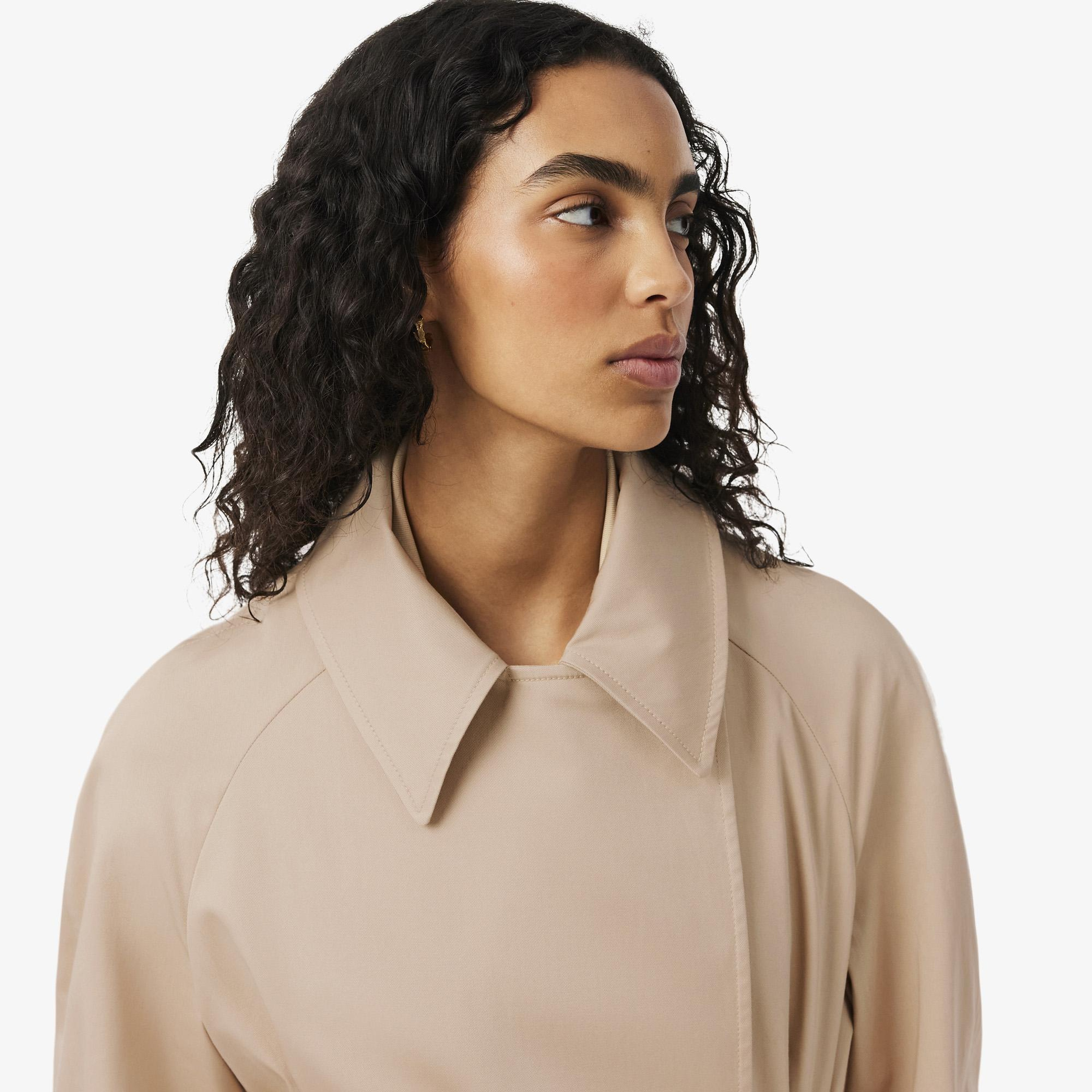 Lacoste Kadın Oversize Fit Bej Trençkot