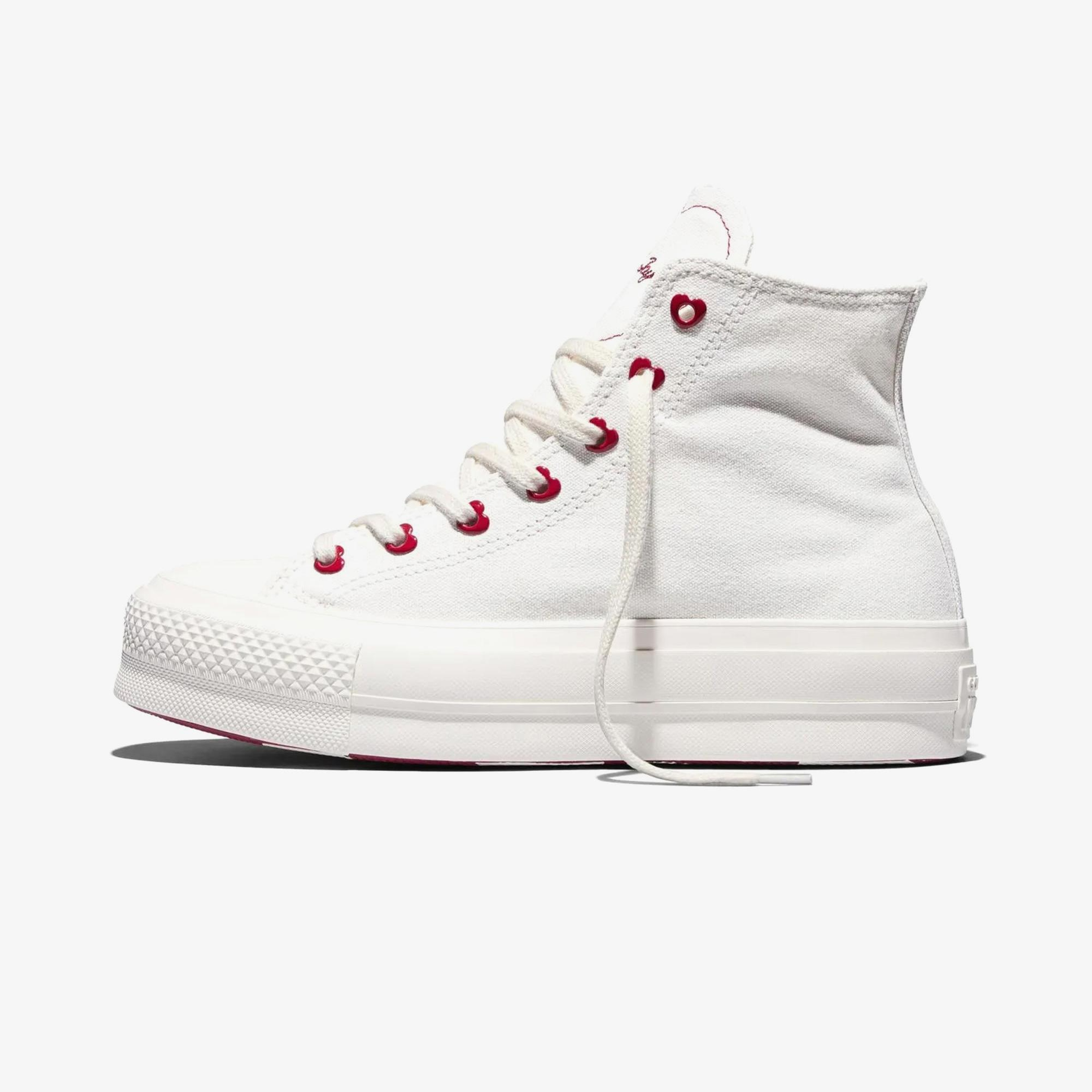 Converse Valentine's Day Chuck Taylor All Star Lift Kadın Krem Sneaker