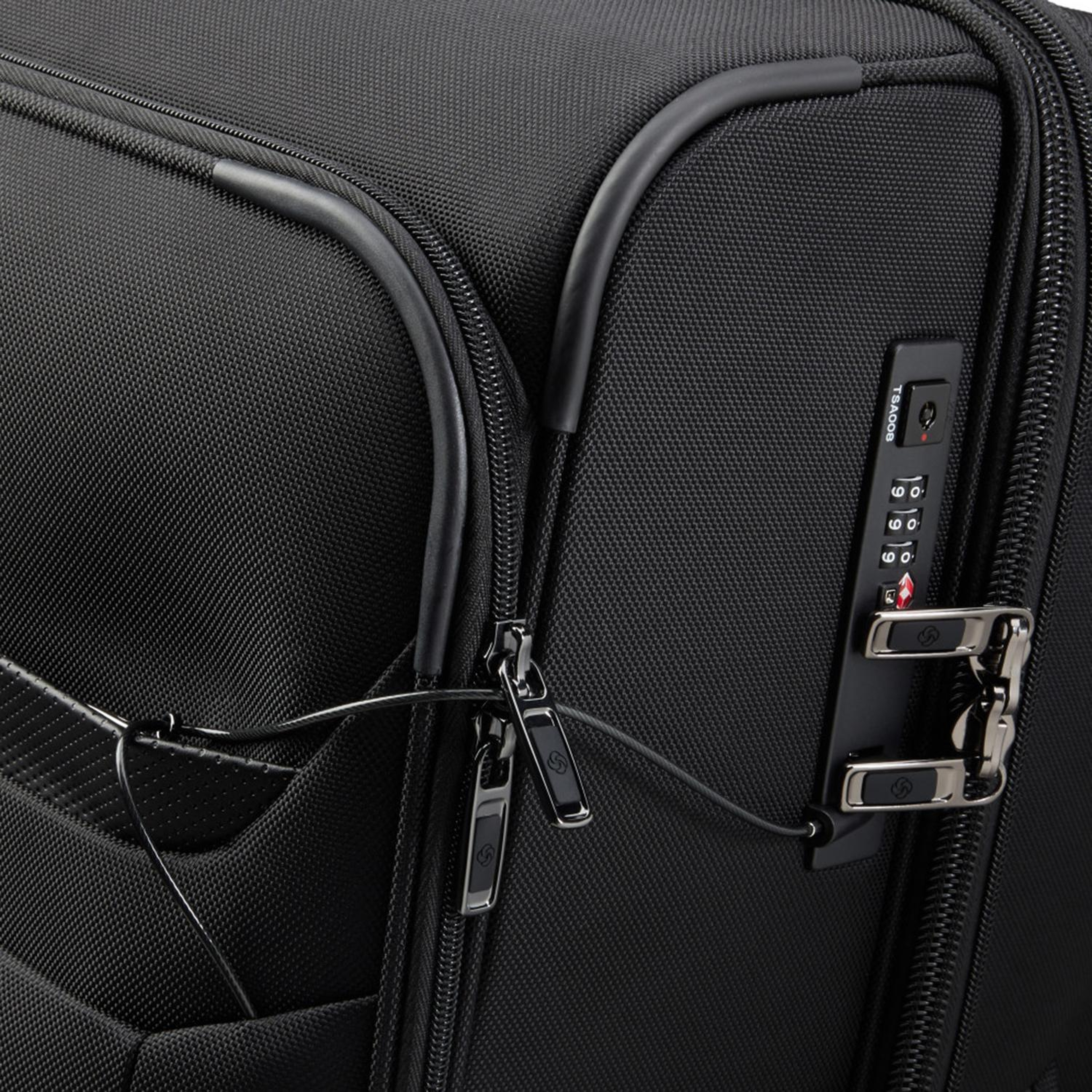 Samsonite Pro-Dlx 6 - Körüklü Orta Boy Valiz