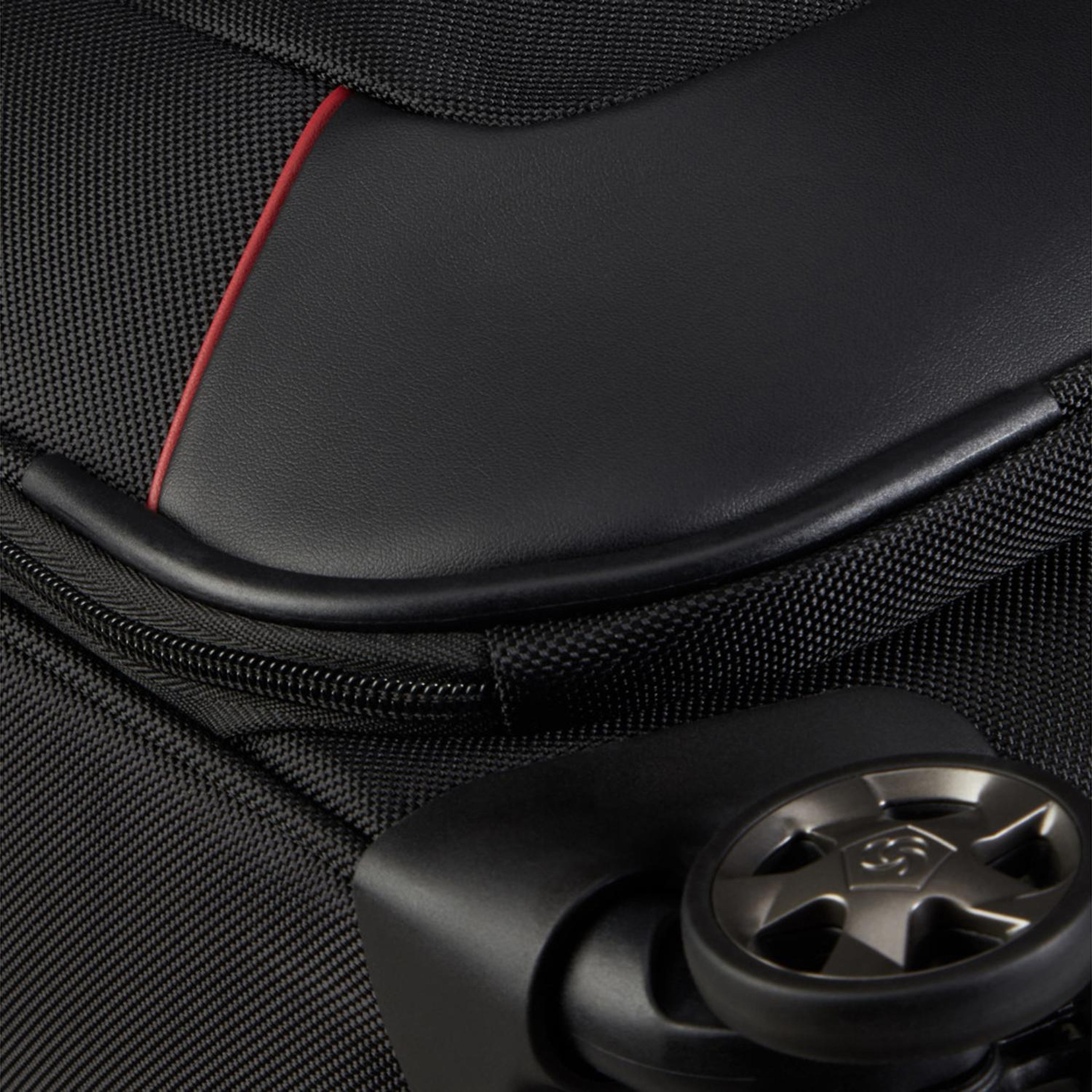 Samsonite Pro-Dlx 6 - Körüklü Orta Boy Valiz