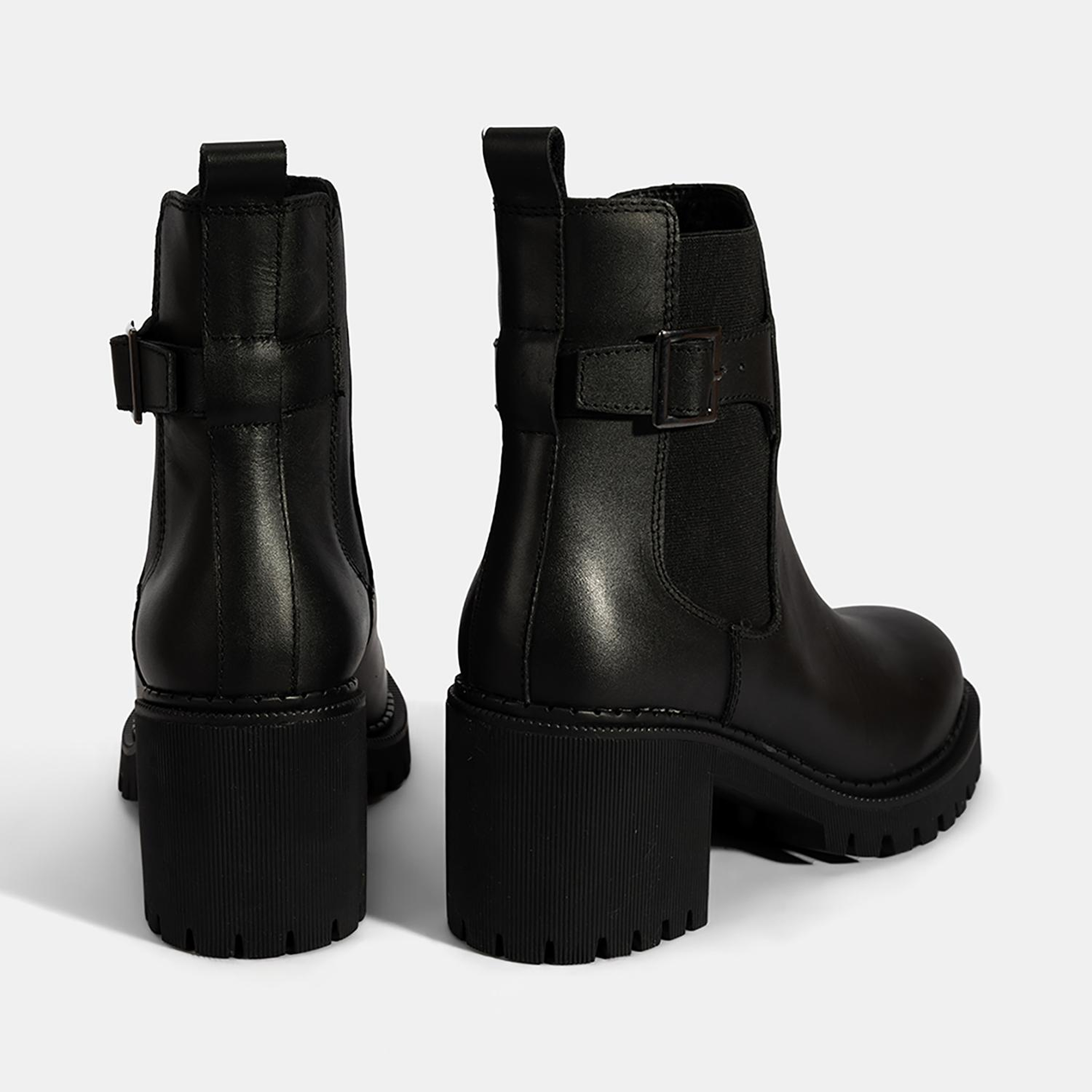 Kadın Siyah Metal Toka Detaylı Topuklu Bot