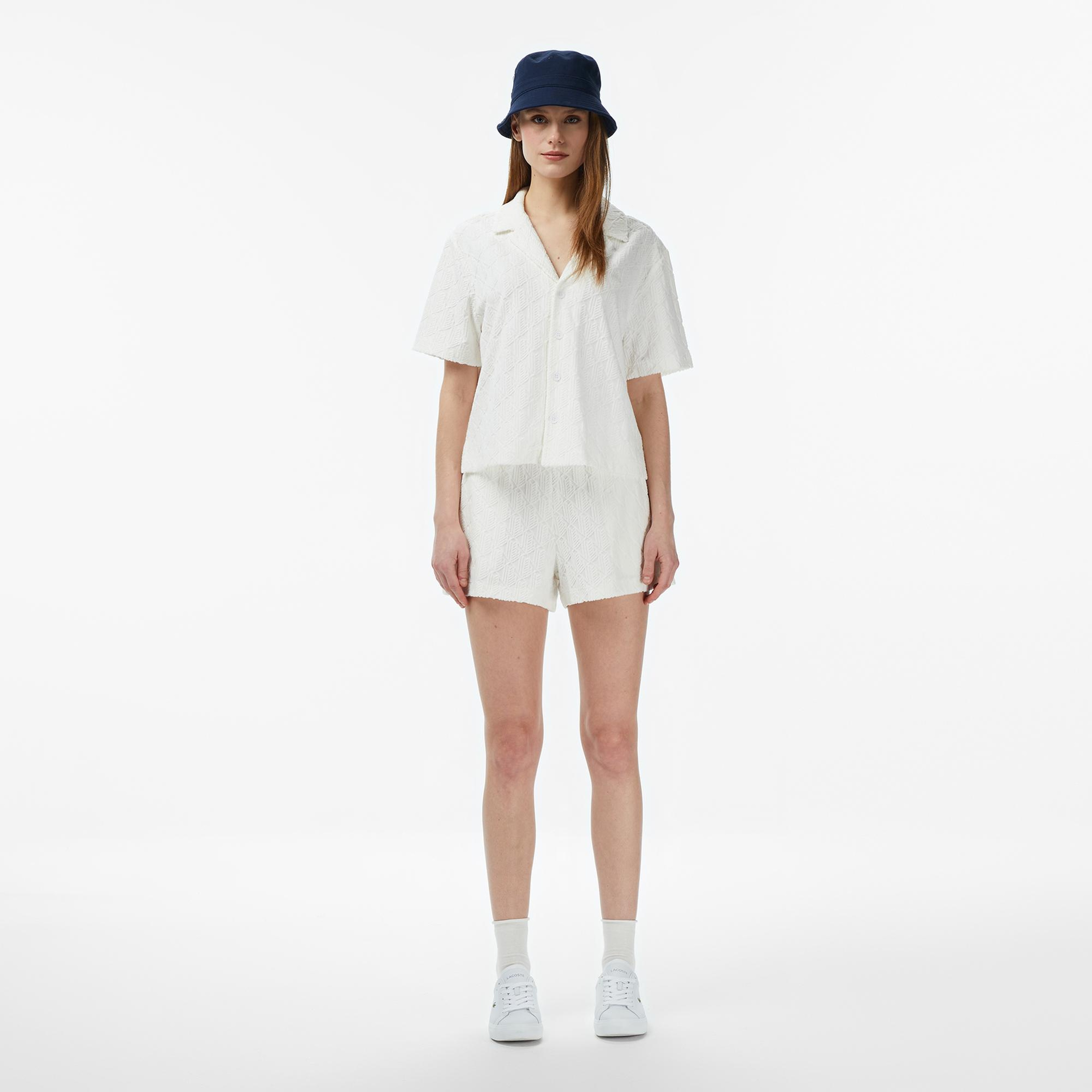 Lacoste Kadın Relaxed Fit Monogram Beyaz Şort
