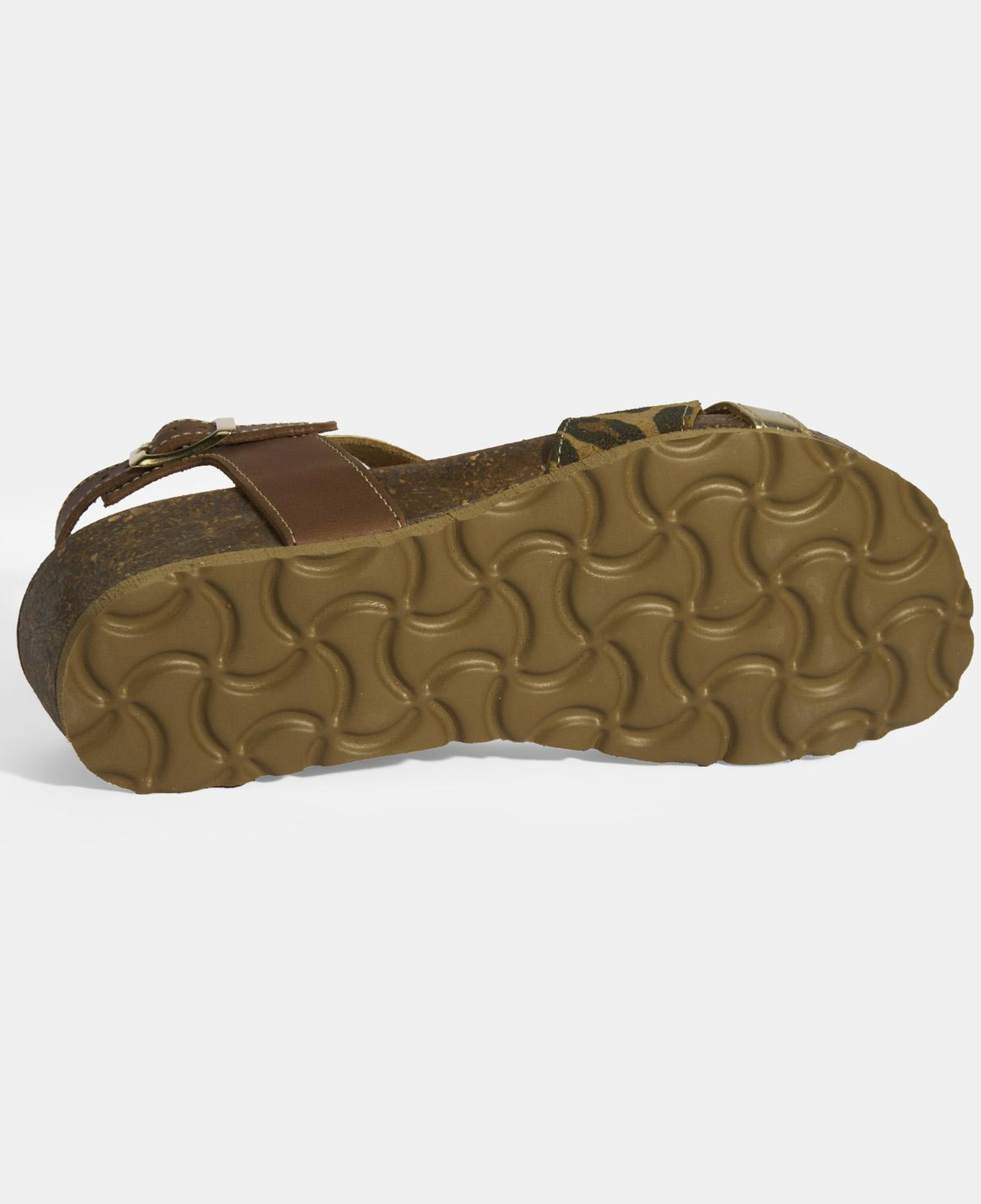 Leopar Kadın Toka Detaylı Nubuk Sandalet