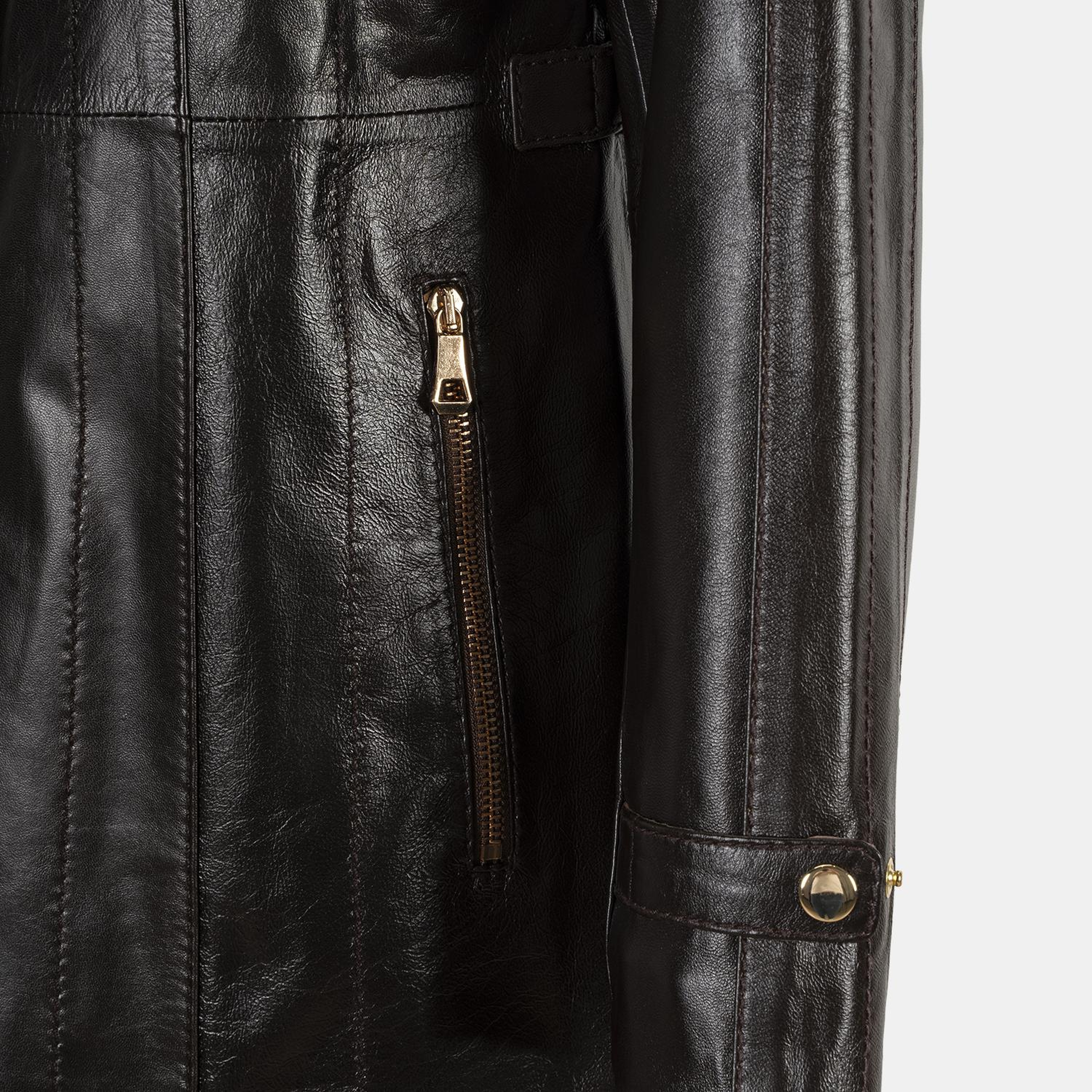 Kadın Koyu Kahve Hakim Yakalı Kapüşonlu Deri Kaban