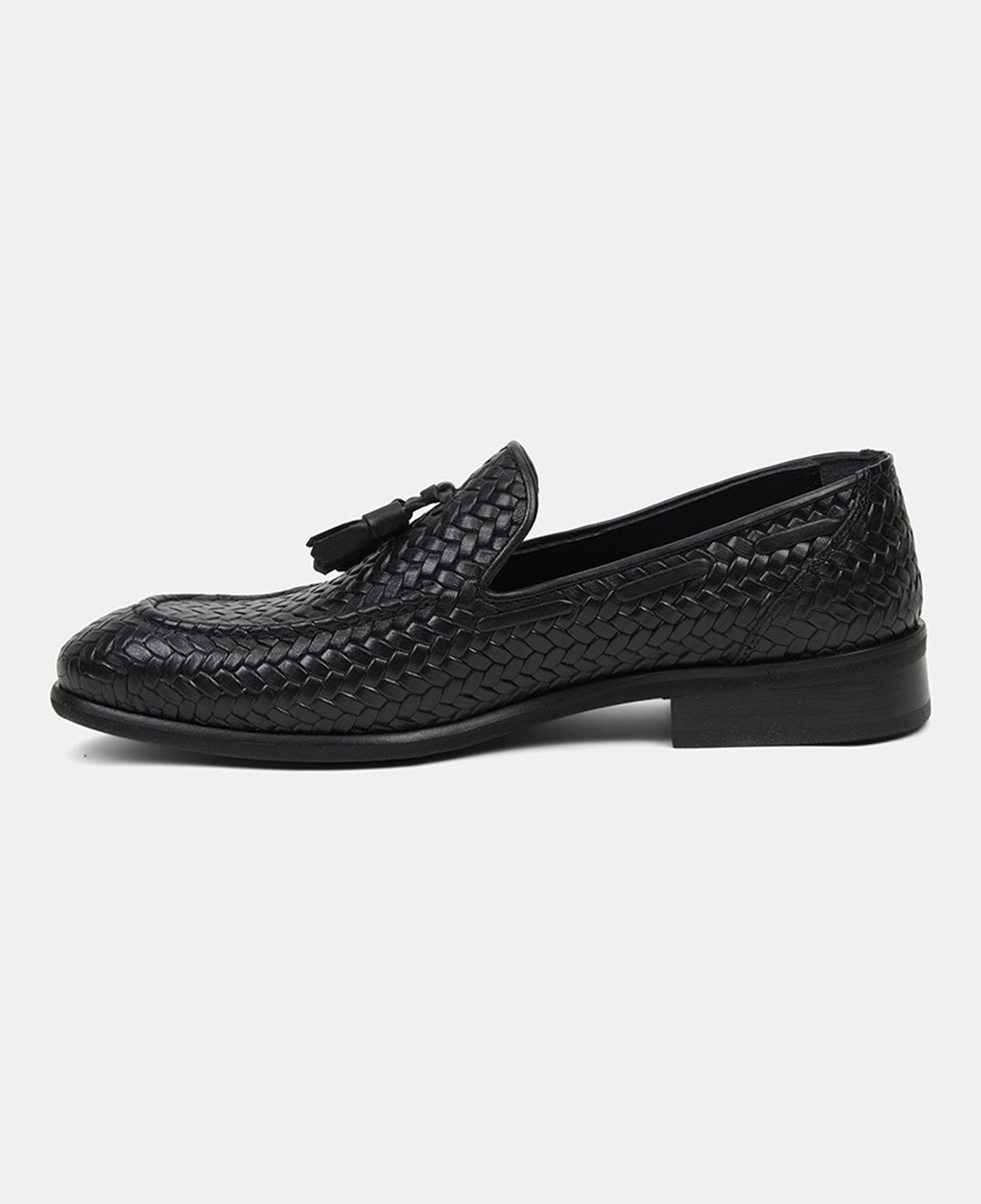 Erkek Siyah Örgü Desenli Püsküllü Deri Loafer