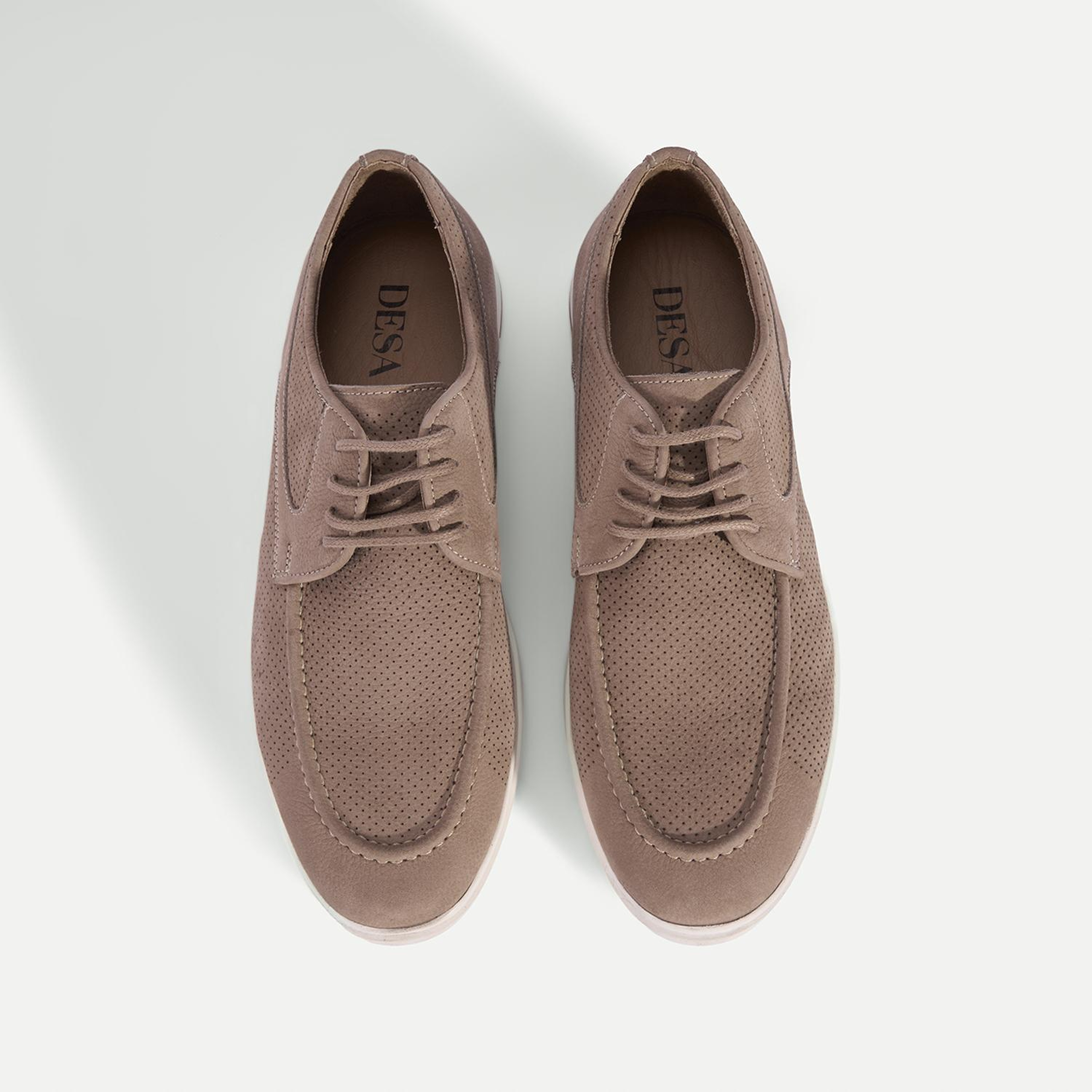 Erkek Bej Bağcıklı Nubuk Deri Perforeli Günlük Ayakkabı