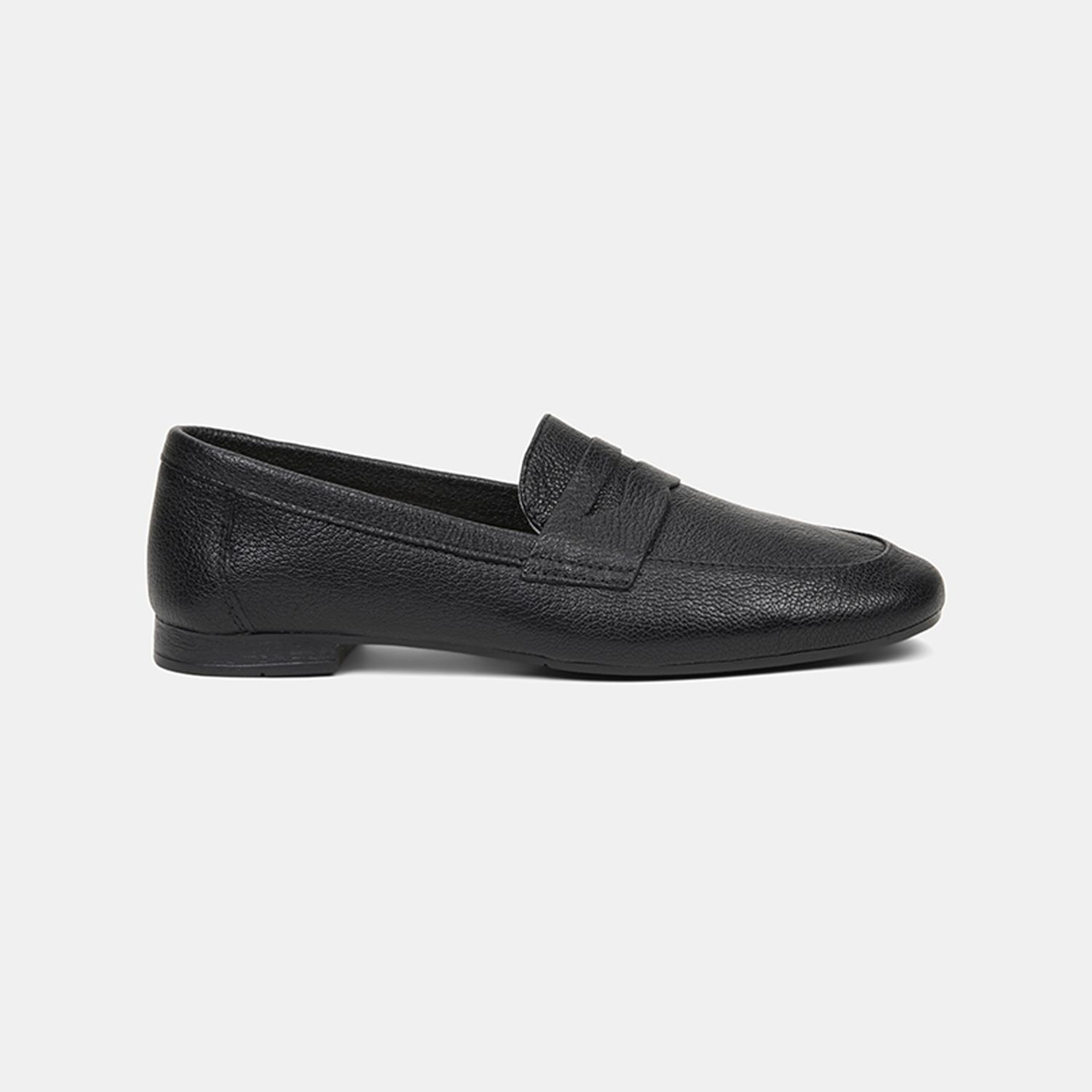 Kadın Siyah Yuvarlak Burun Deri Loafer