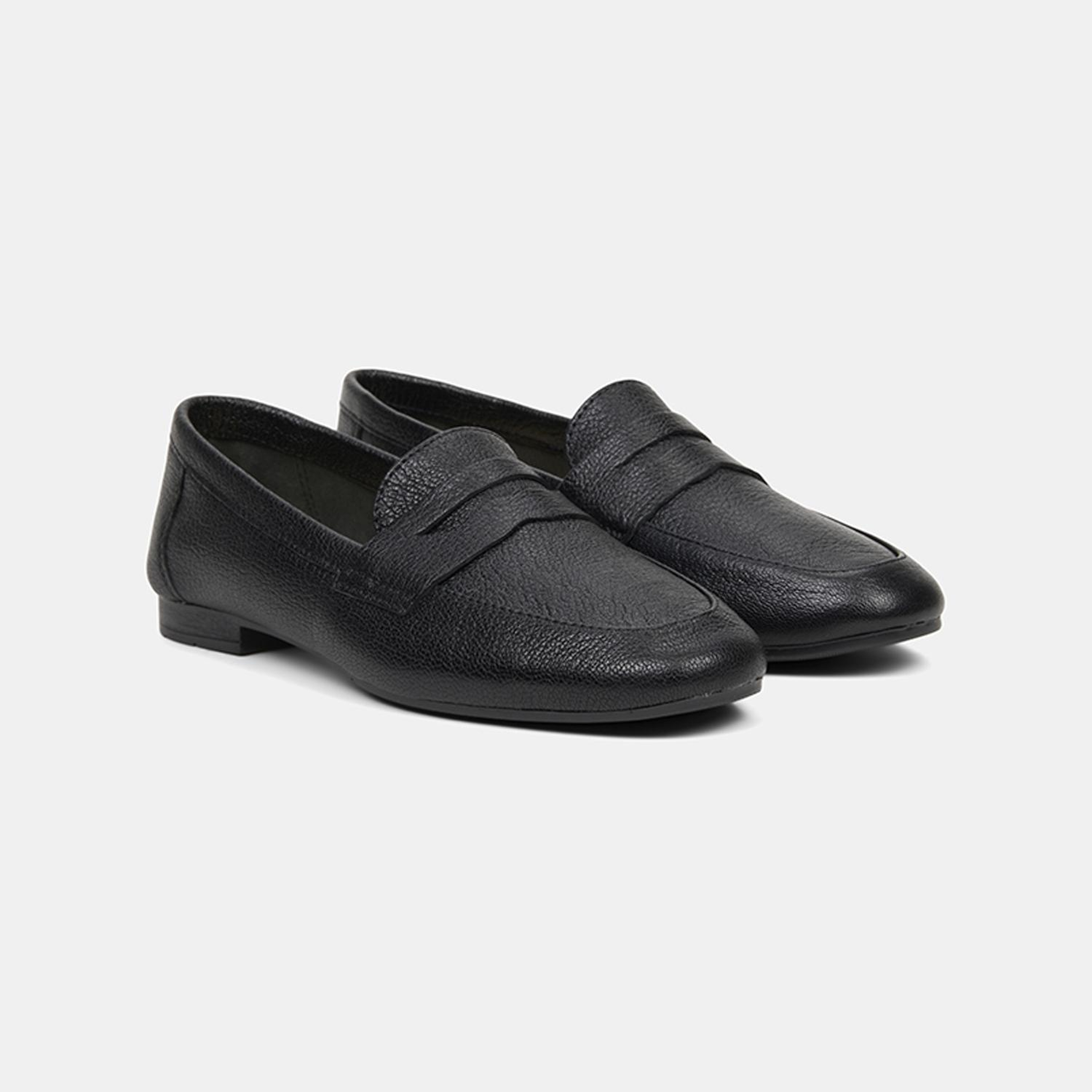 Kadın Siyah Yuvarlak Burun Deri Loafer