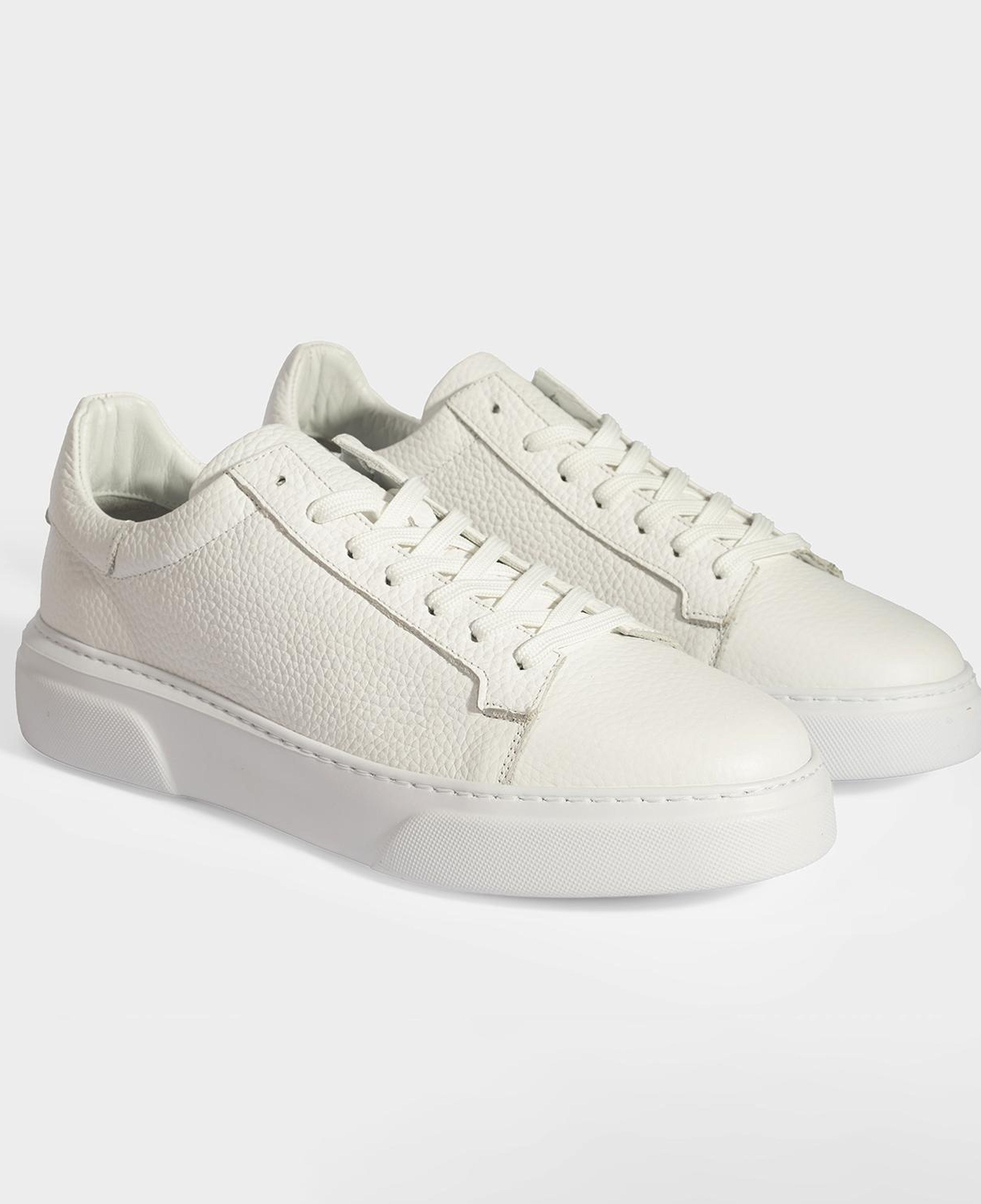 Erkek Beyaz Bağcıklı Deri Günlük Ayakkabı