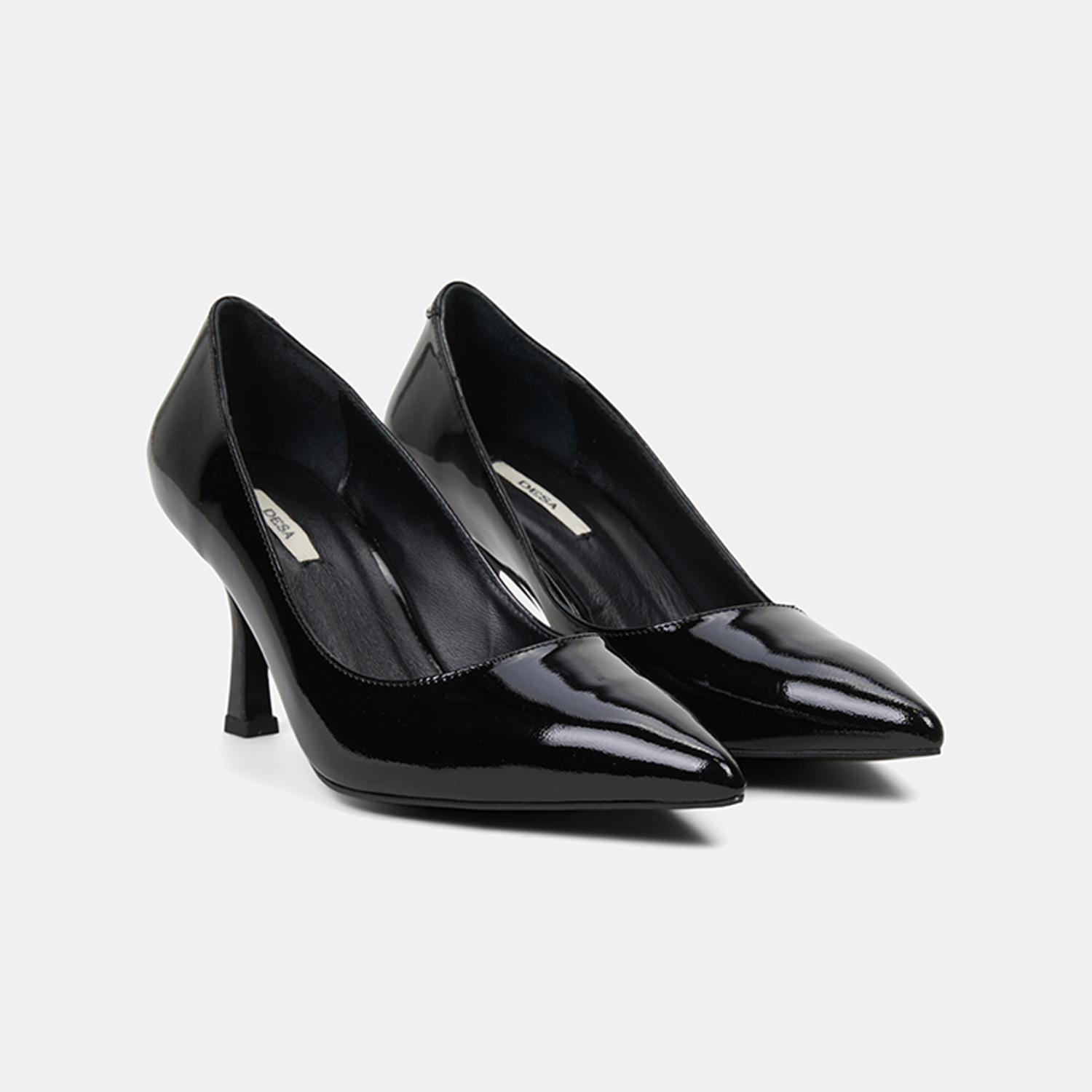 Kadın Siyah Sivri Burunlu Klasik Rugan Deri Stiletto