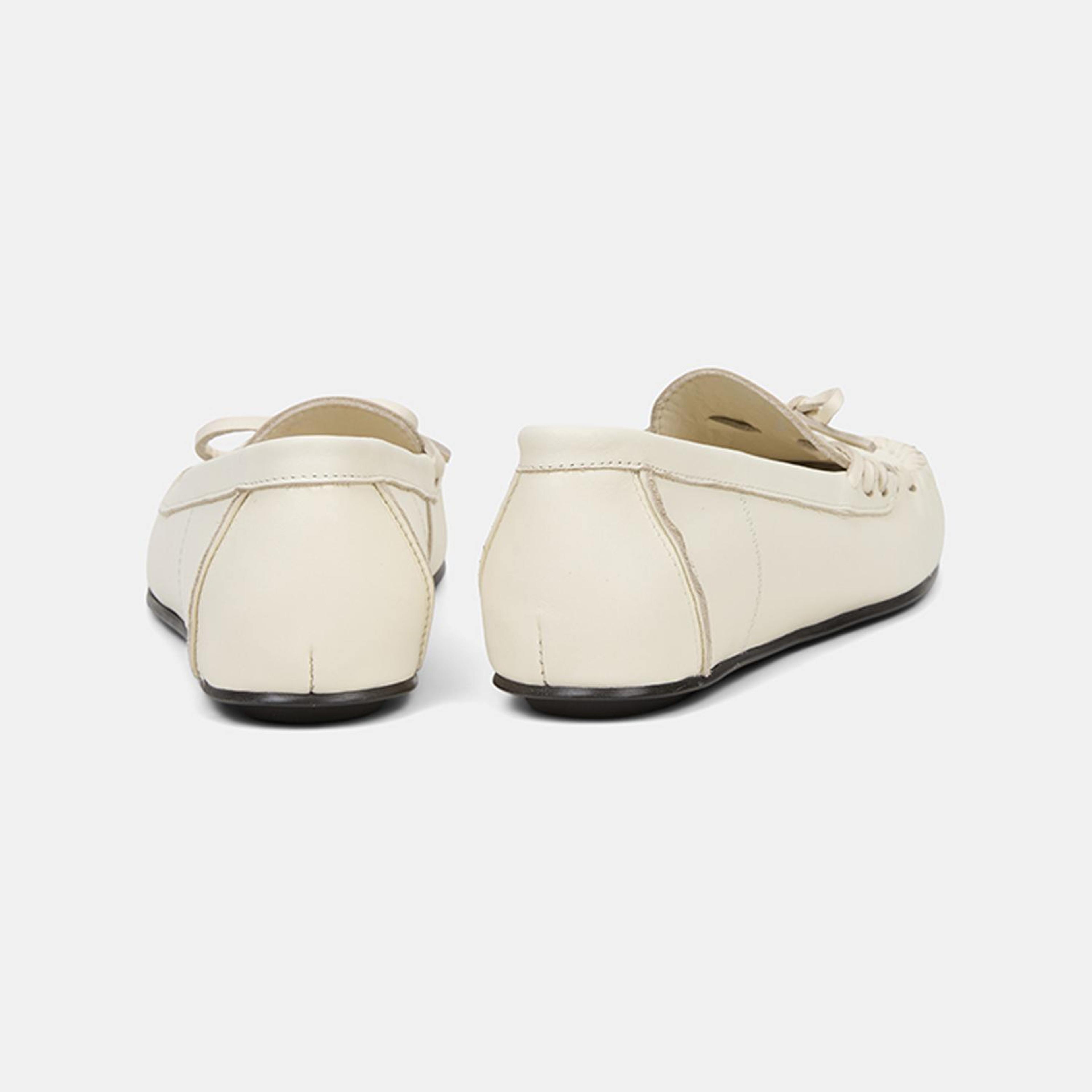 Kadın Bej Fiyonk Detaylı Büzgülü Günlük Deri Loafer