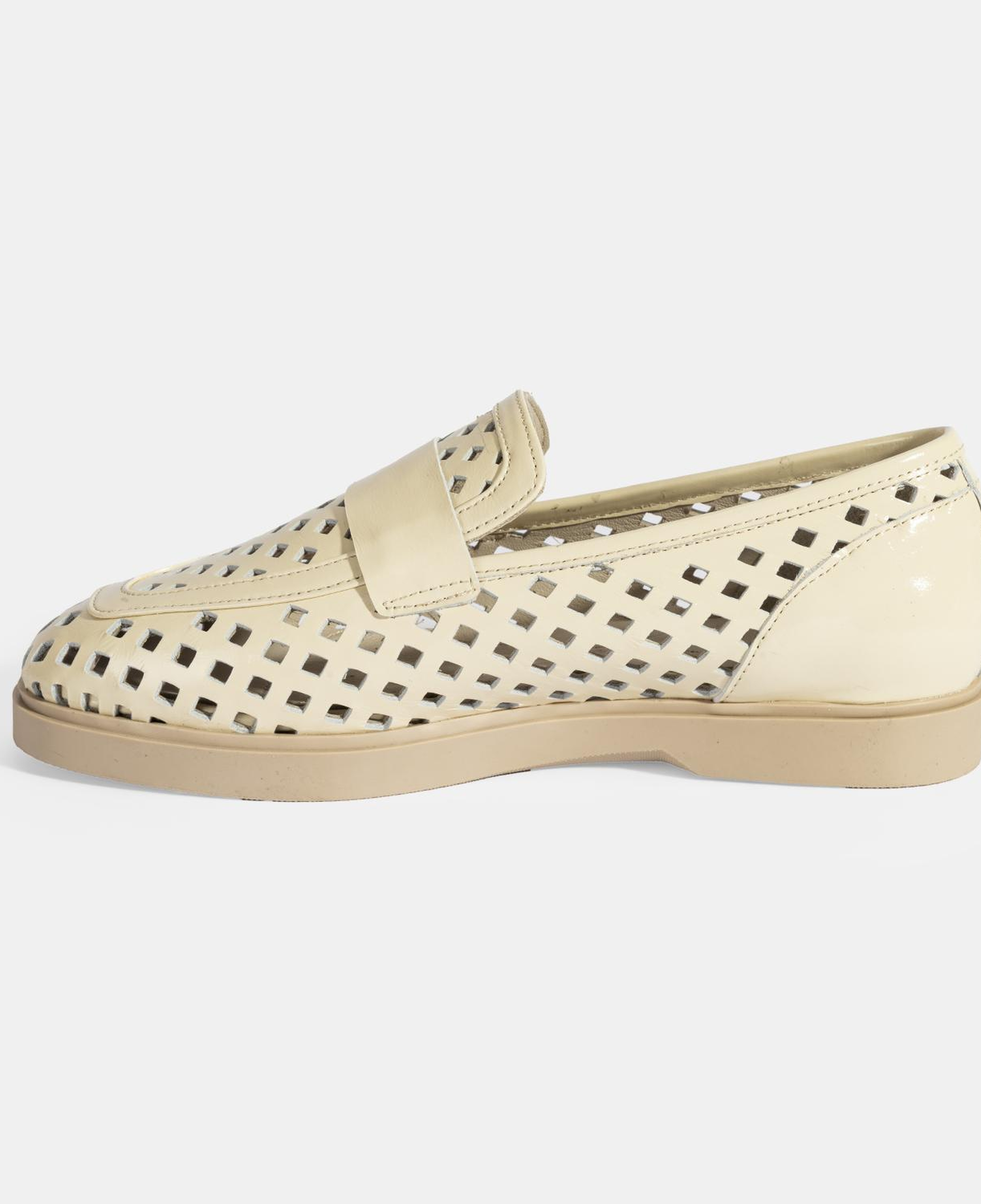 Kadın Bej Perforeli Rugan Loafer
