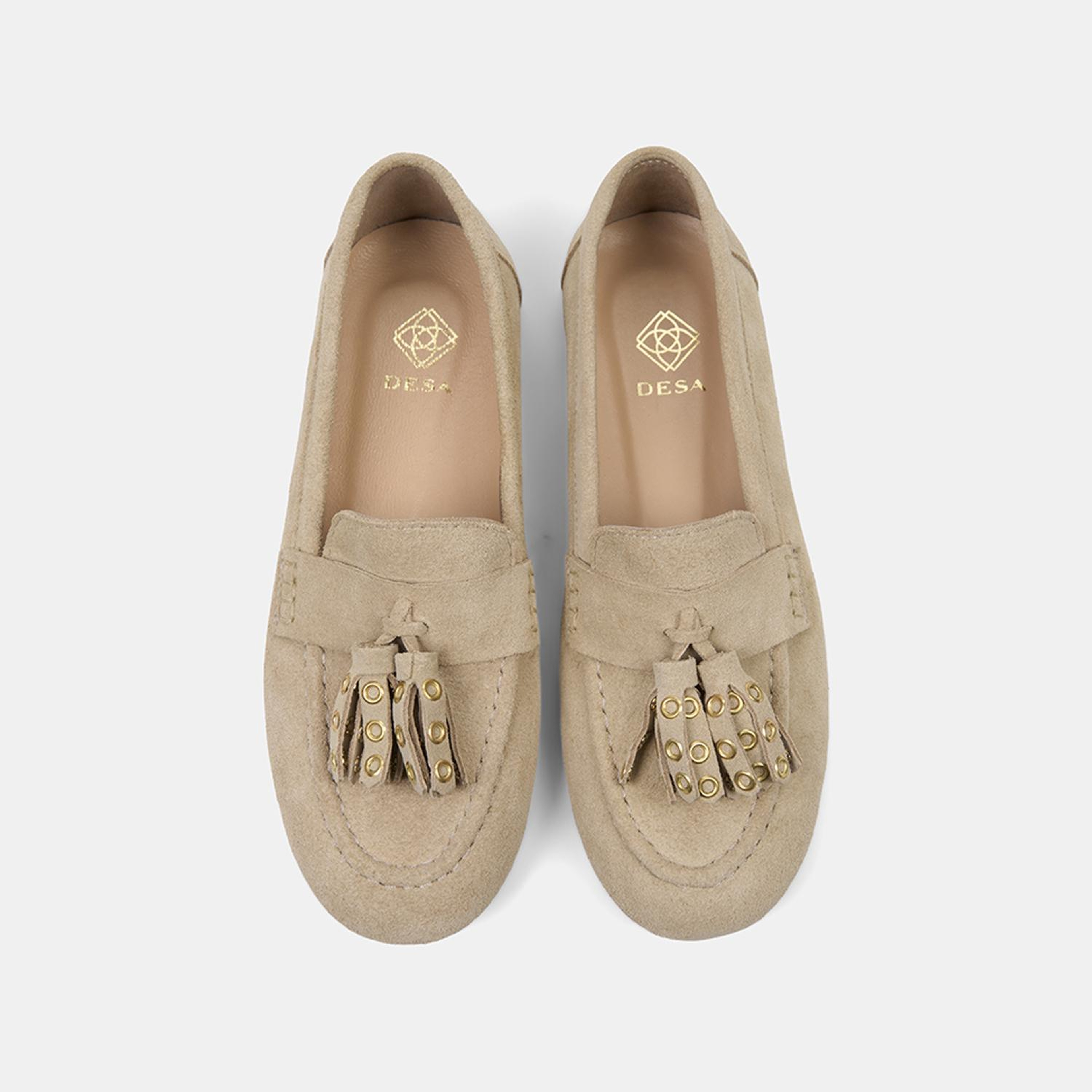 Kadın Bej Püskül Zımba Detaylı Süet Deri Loafer