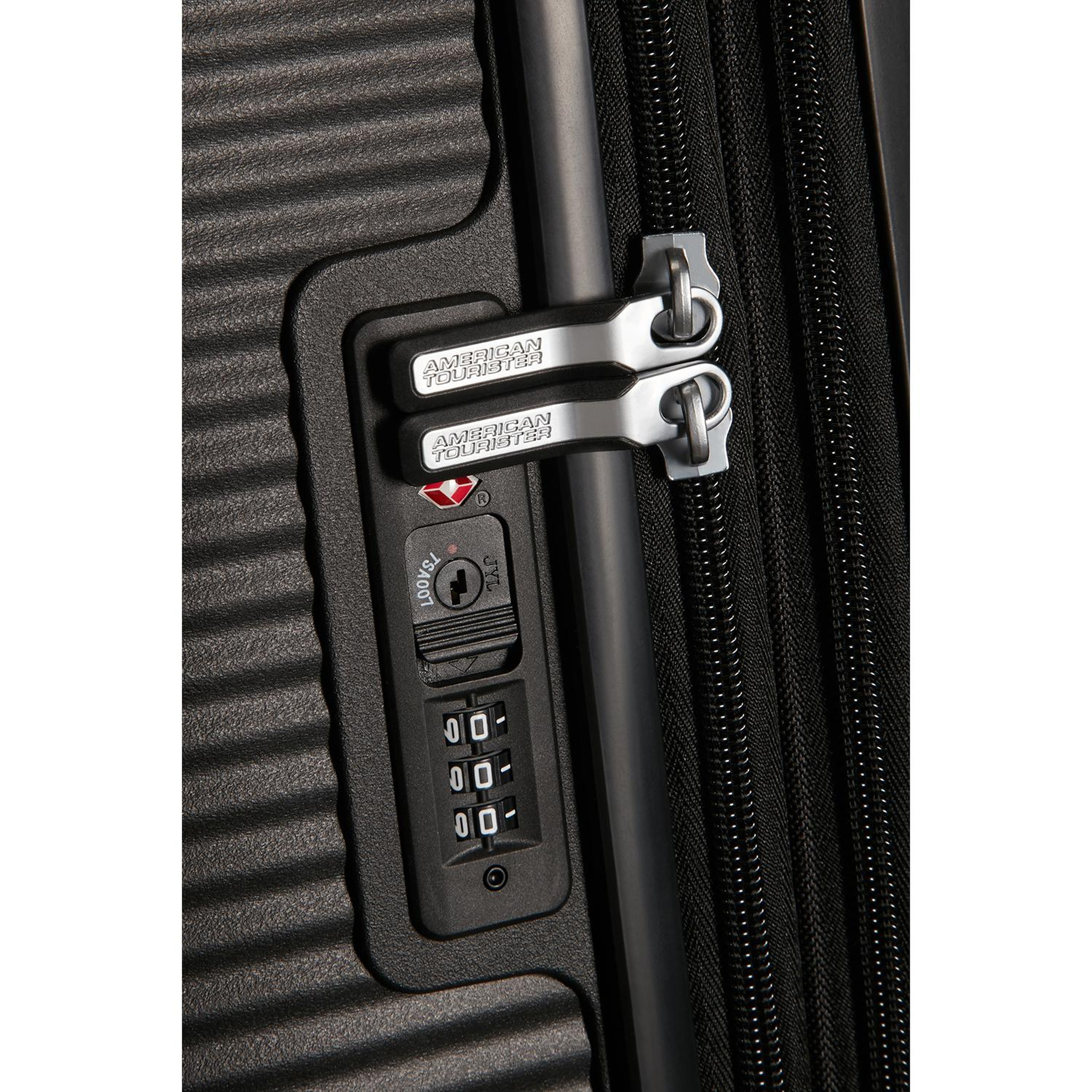 American Tourister Siyah Soundbox - Körüklü 55/20 Kabin Boy Sert Valiz