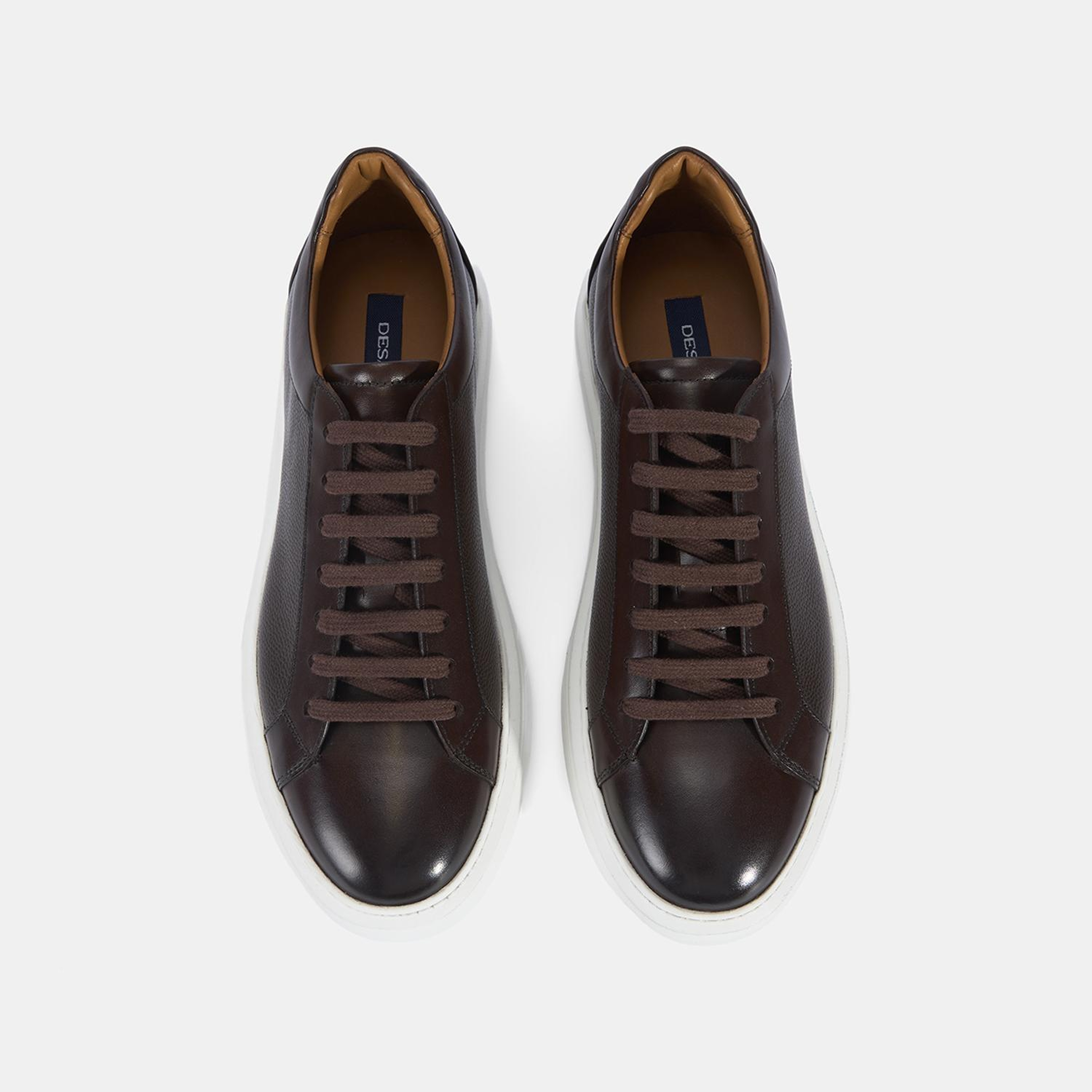 Erkek Koyu Kahve Bağcıklı Beyaz Tabanlı Deri Spor Ayakkabı