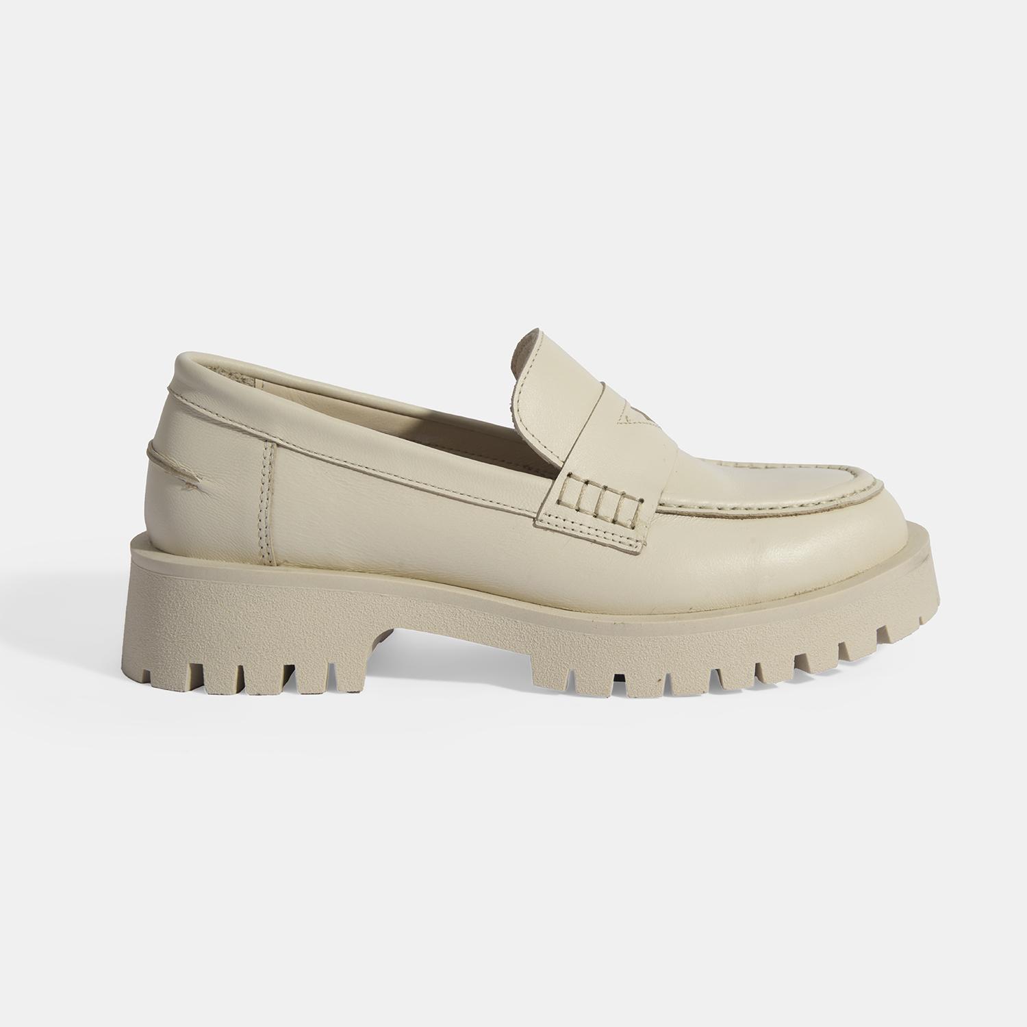 Kadın Bej Slip-On Deri Loafer