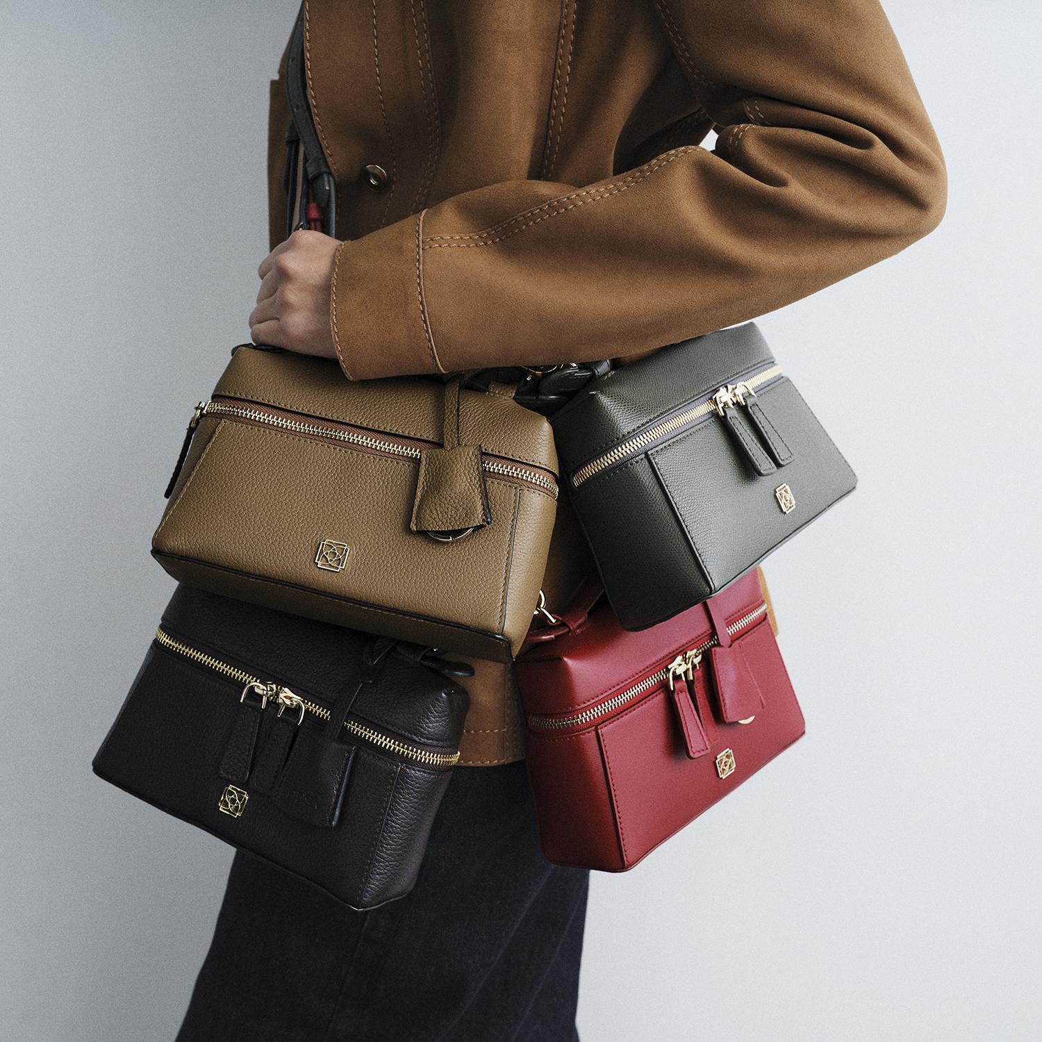 Kadın Kırmızı Omuz Askılı Deri El Çantası