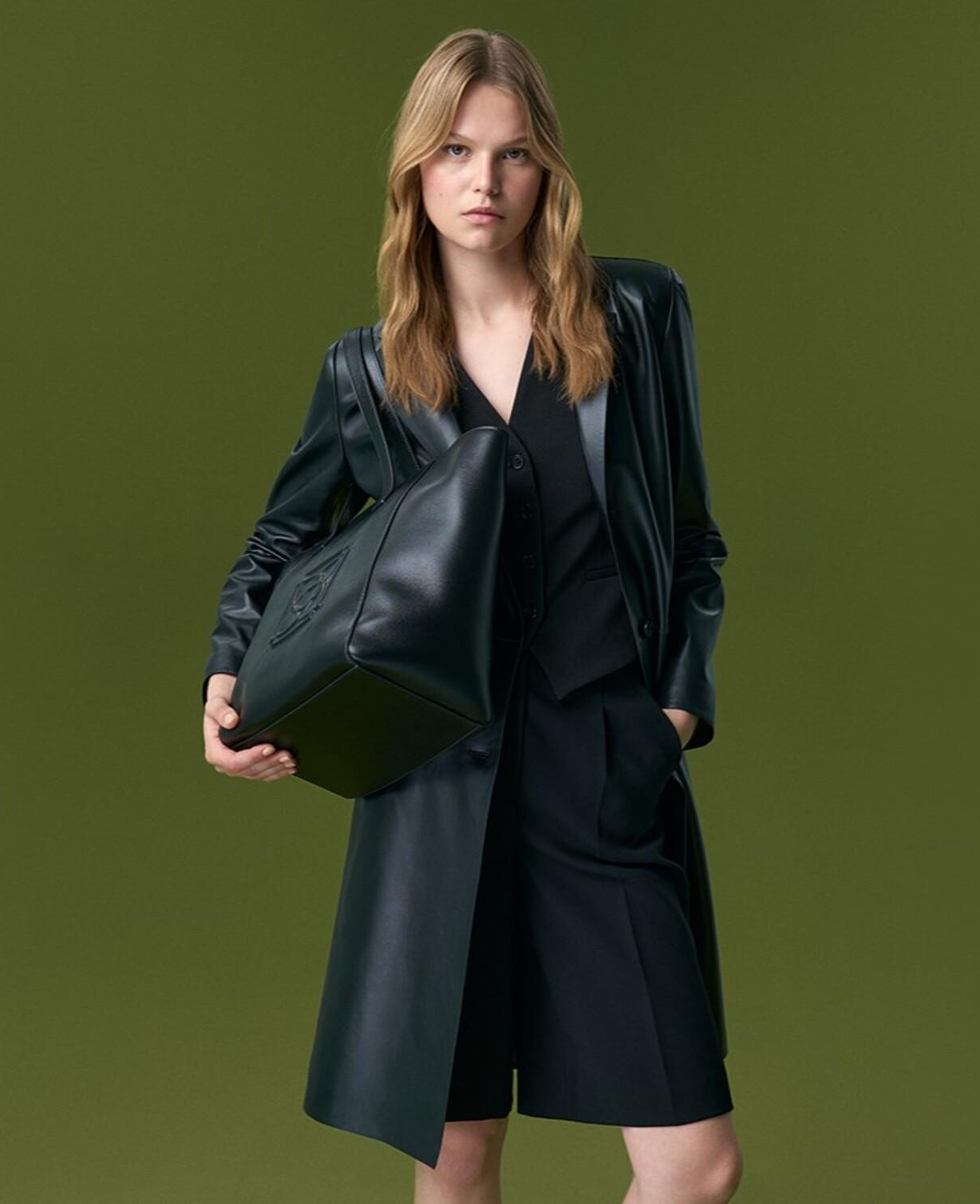 Canika Siyah Kadın Deri Blazer Trençkot