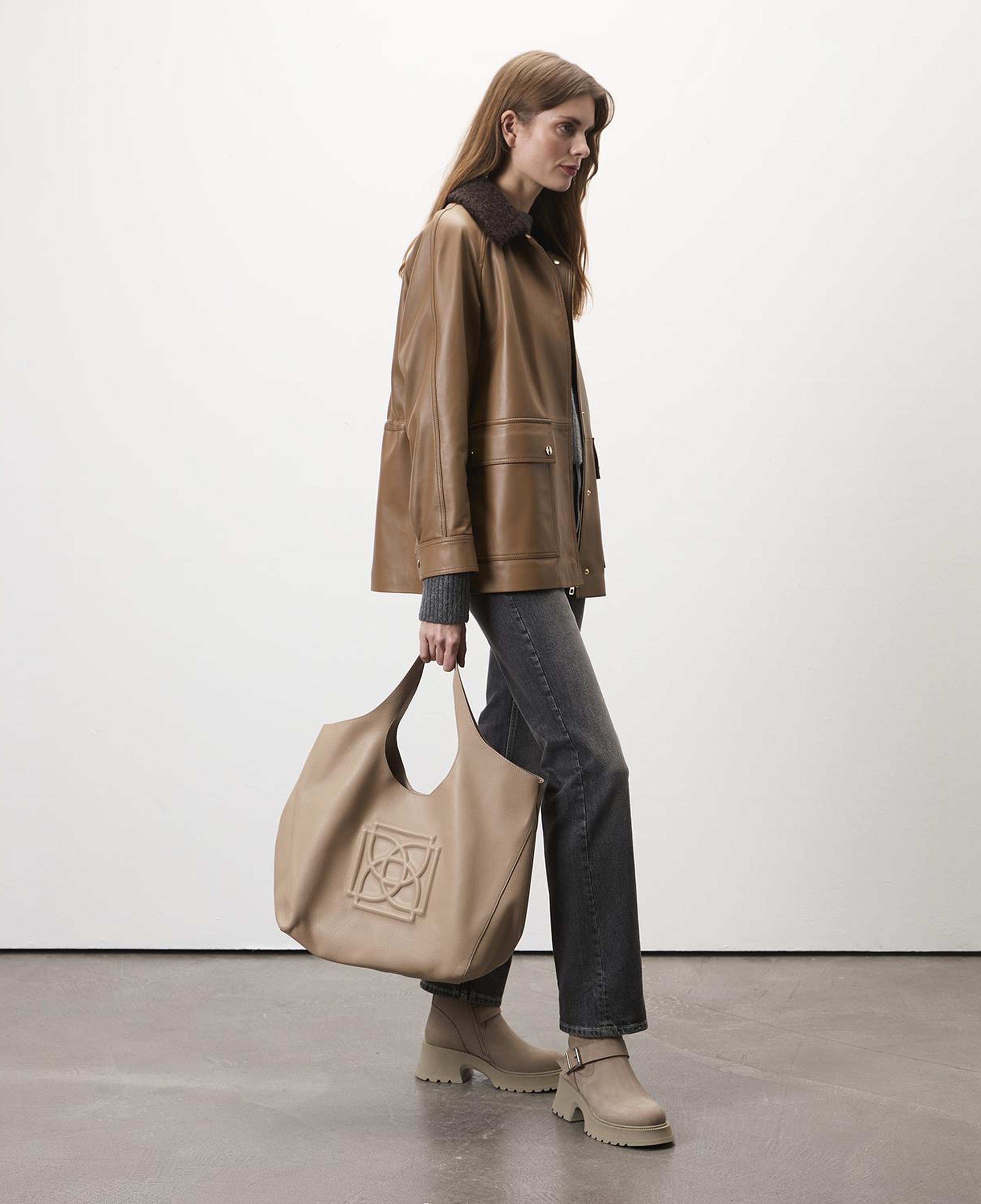 Mileni Açık Kahve Kadın Kürk Yakalı Kaban