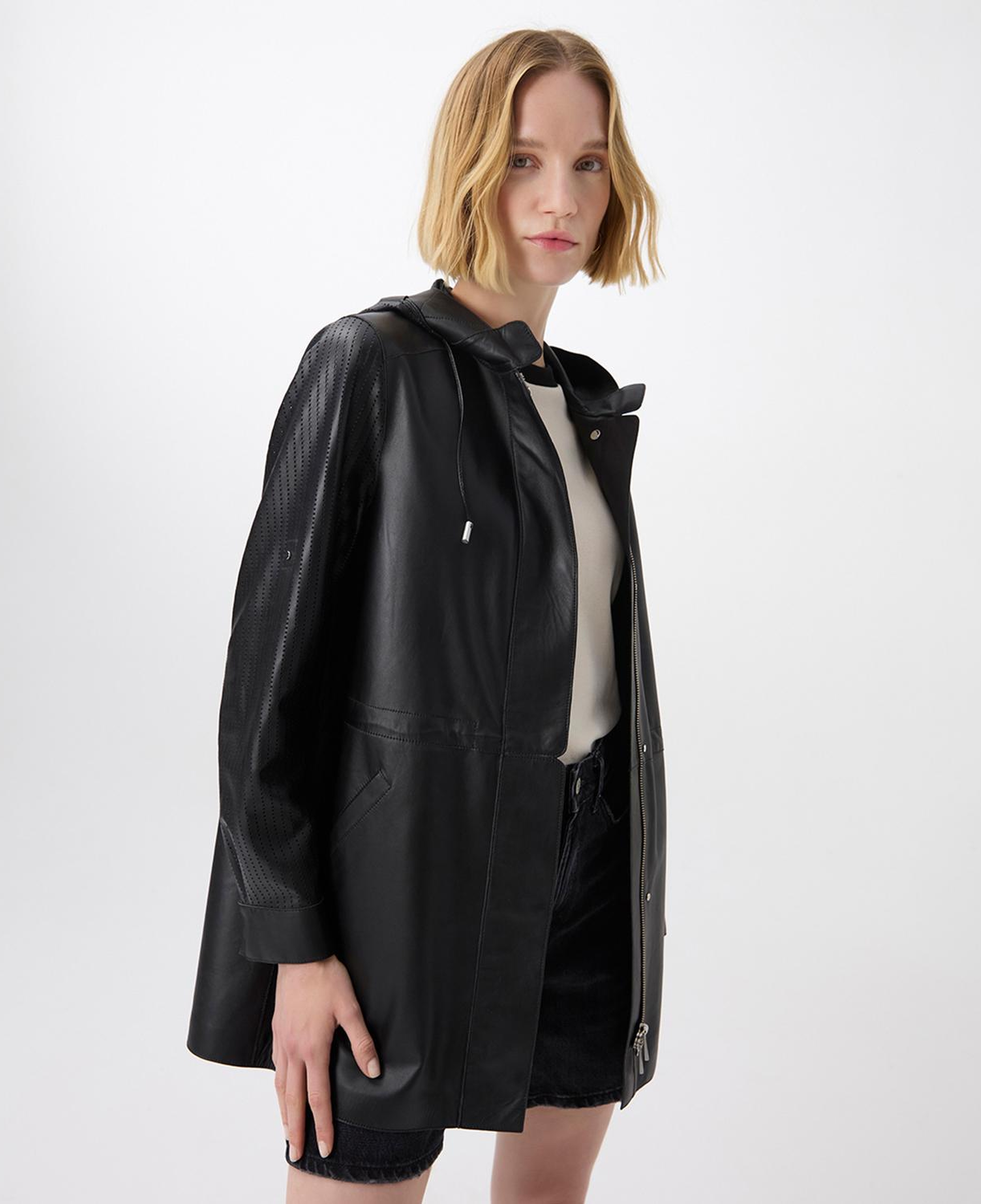 Aldabella Siyah Kadın Perforeli Deri Pardösü