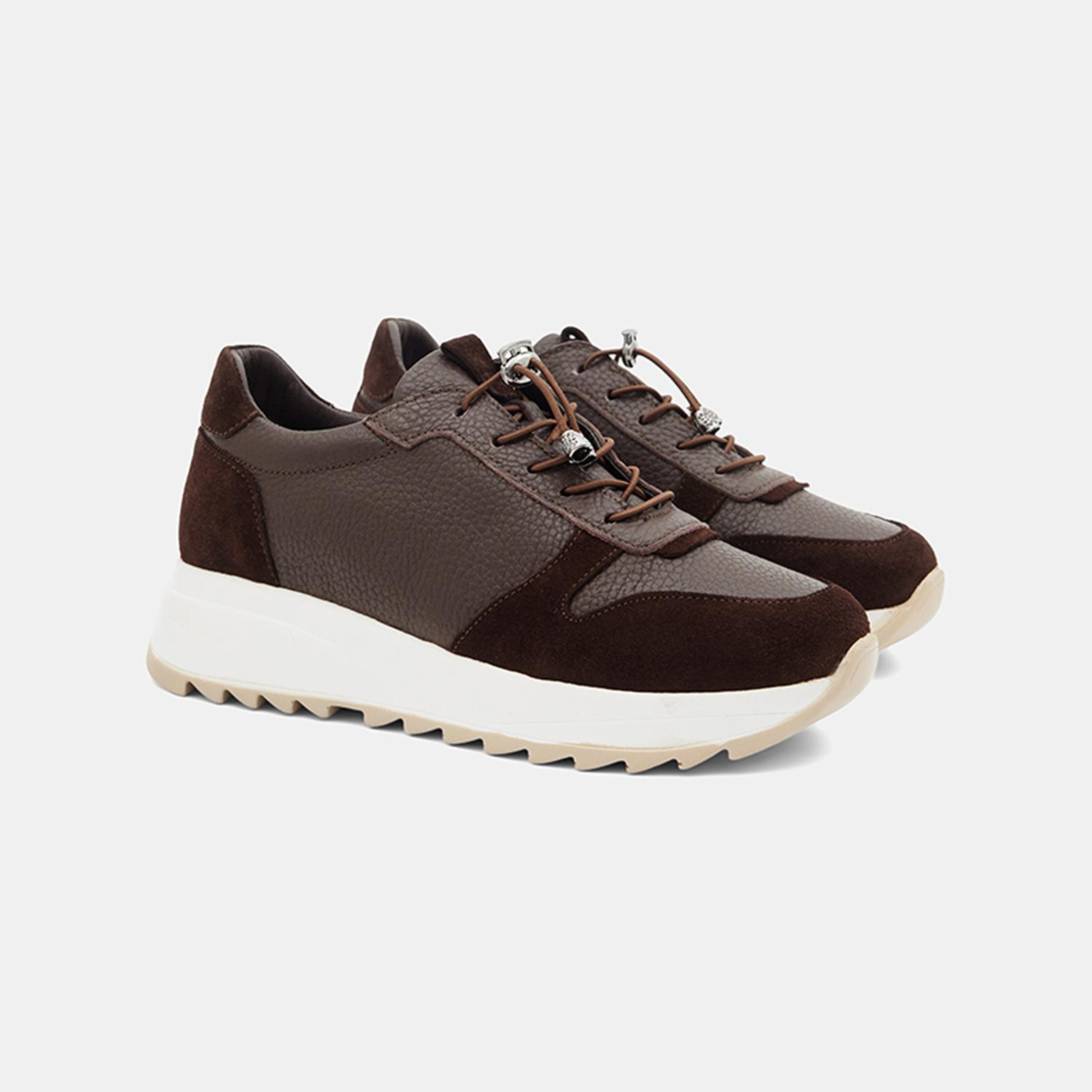 Kadın Kahve Lastik Bağcıklı Süet Dokulu Deri Spor Ayakkabı