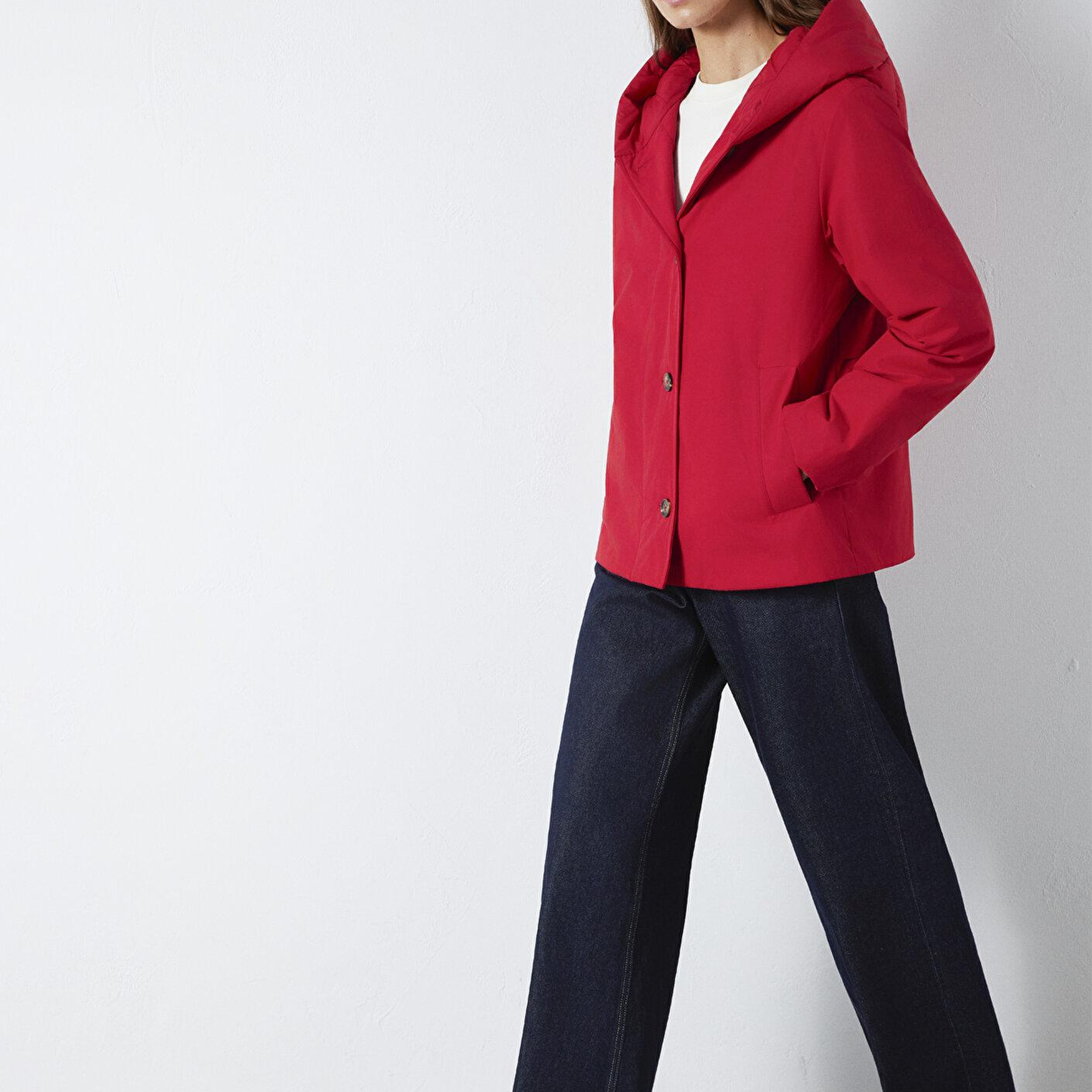 Mavi Kapüşonlu Kırmızı Ceket 1110814-88631