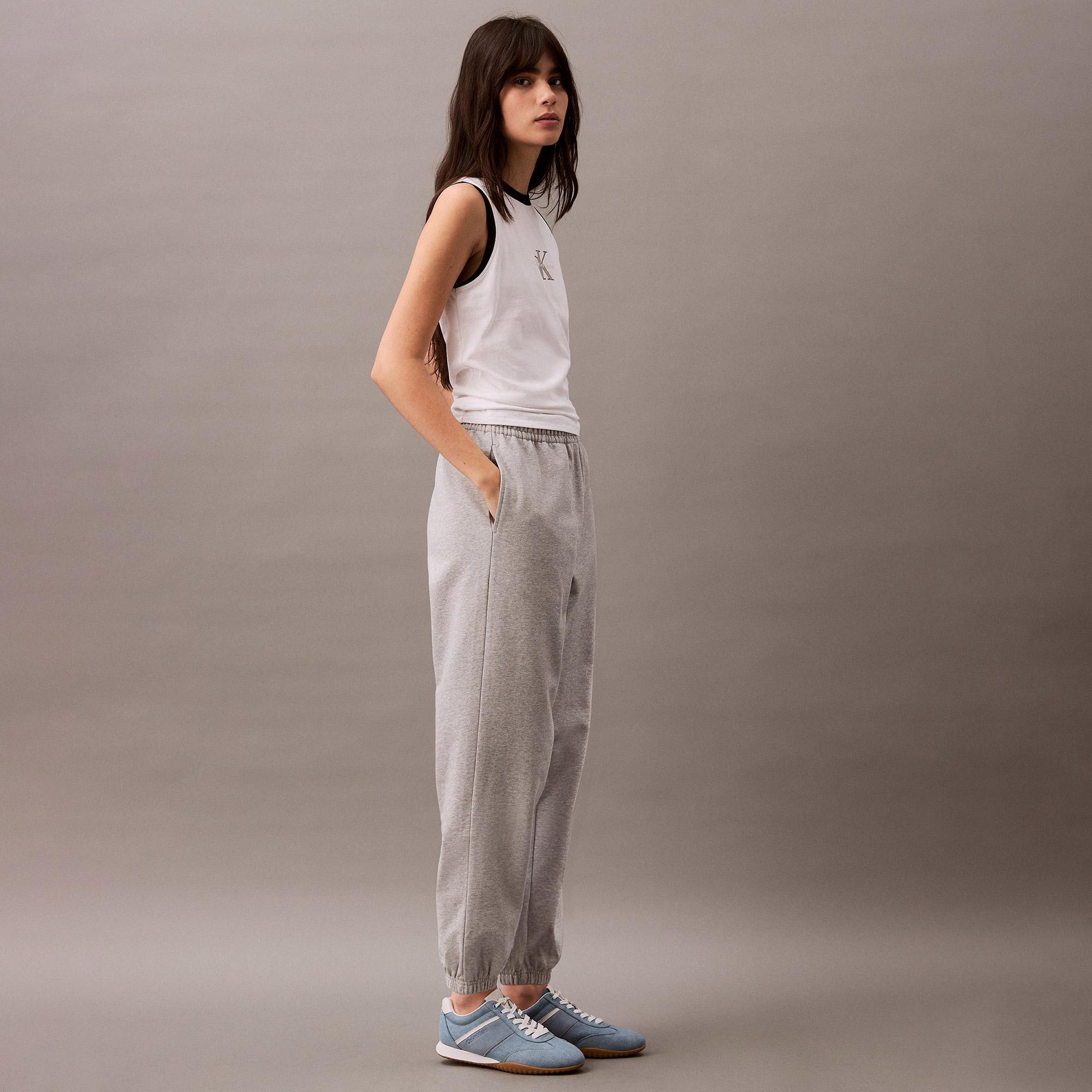 Calvin Klein Monologo French Terry Jogger Kadın Gri Eşofman Altı