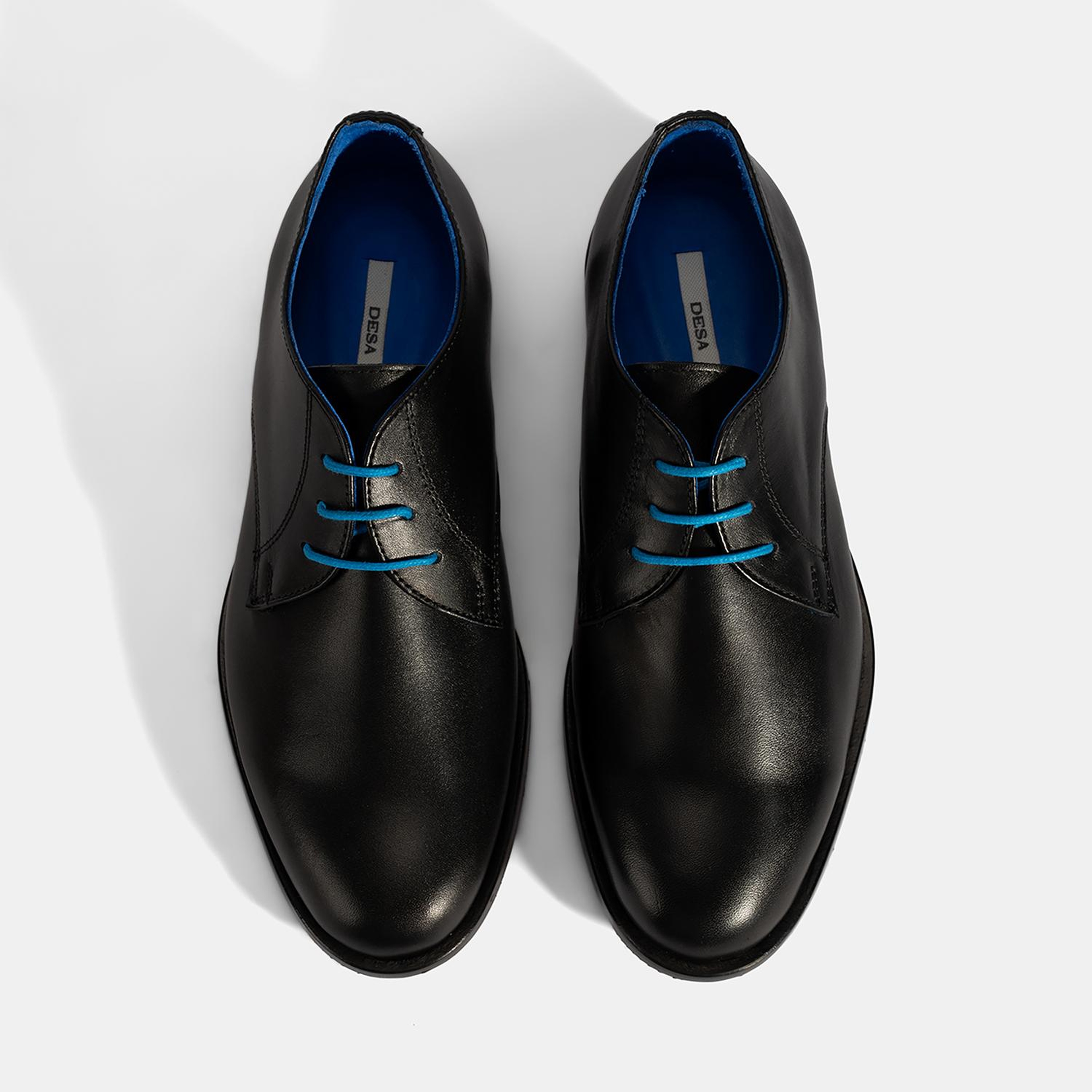 Kadın Siyah Mavi Bağcık Detaylı Deri Klasik Ayakkabı