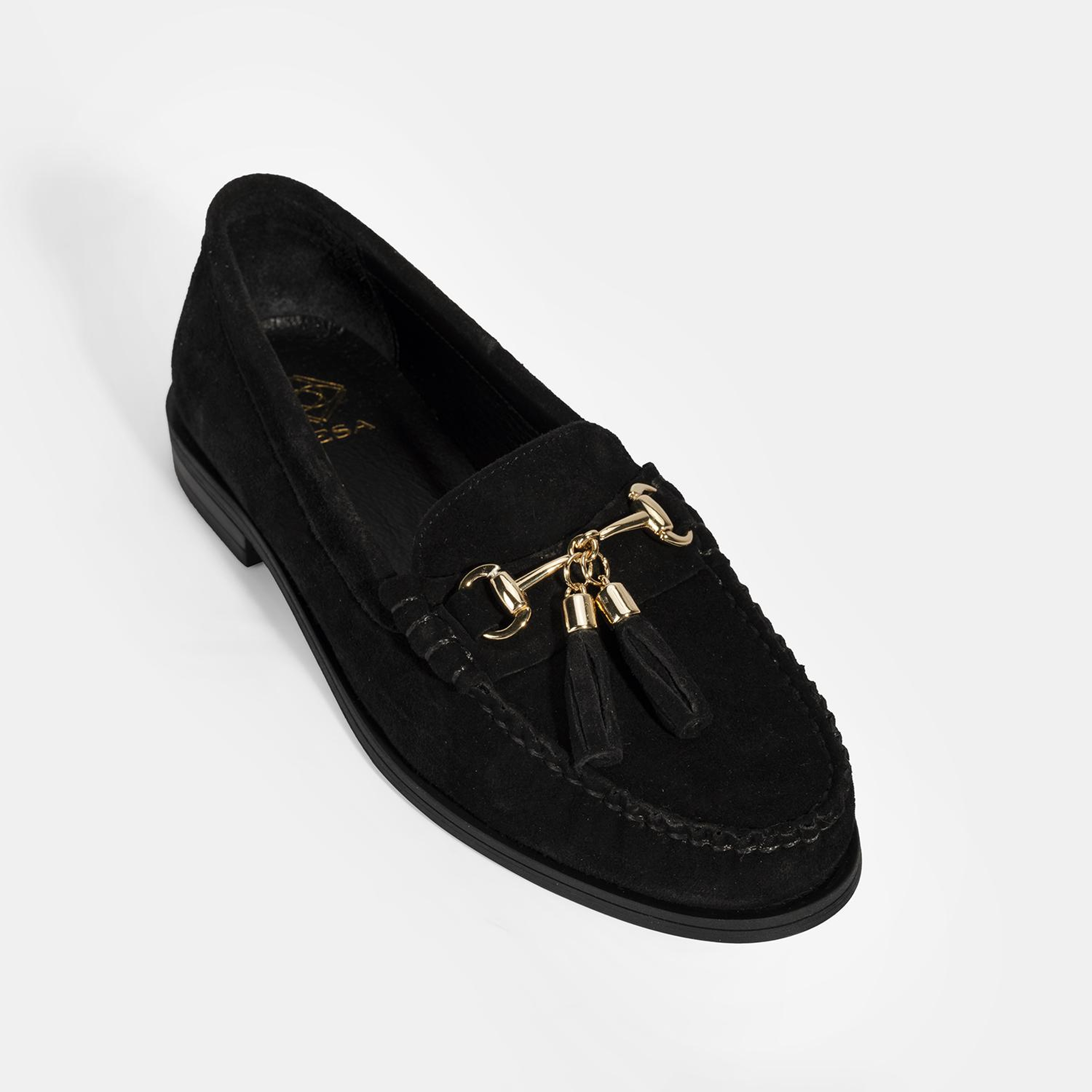 Kadın Siyah Püskül Aksesuarlı Süet Loafer