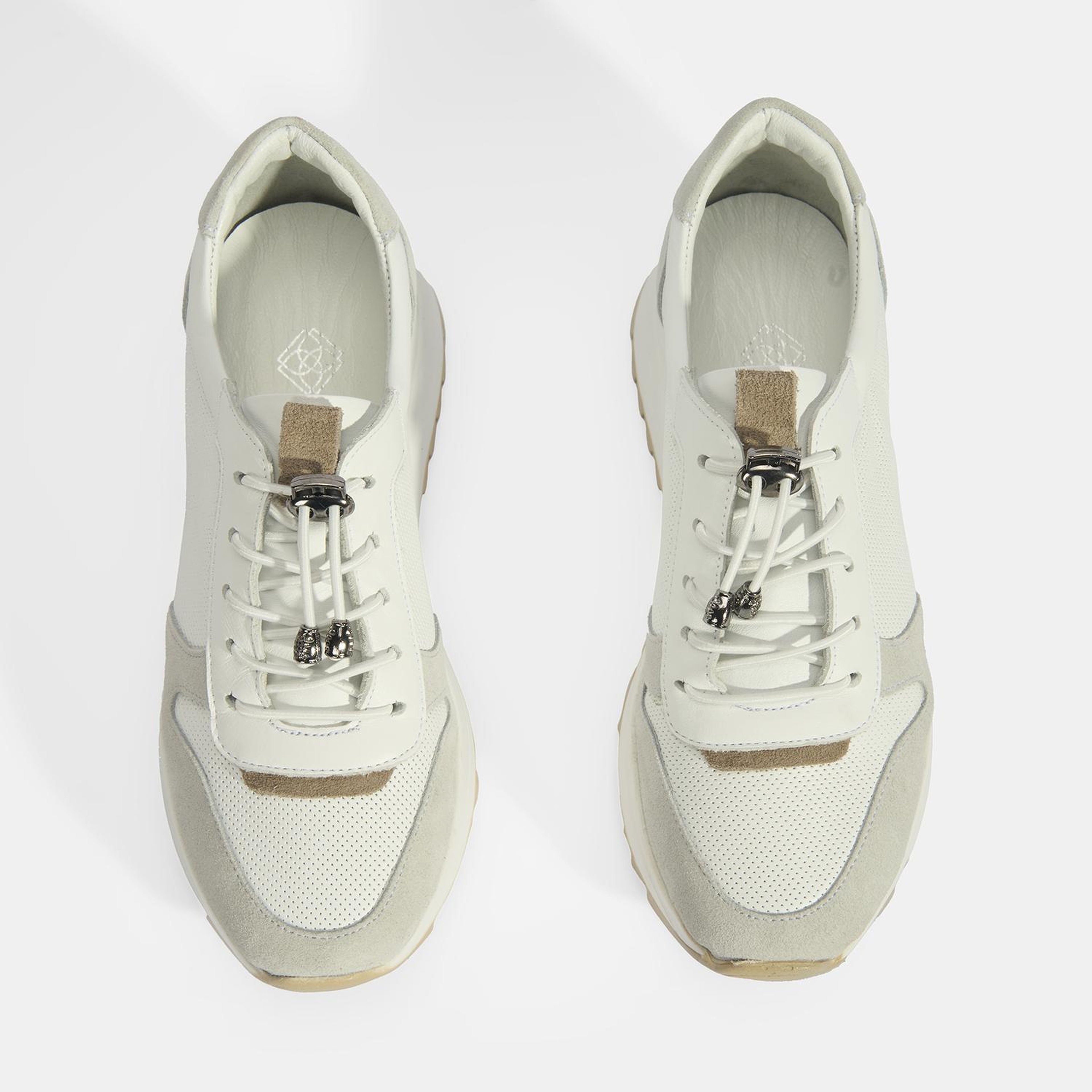 Kadın Beyaz Bağcıklı Deri Detaylı Spor Ayakkabı