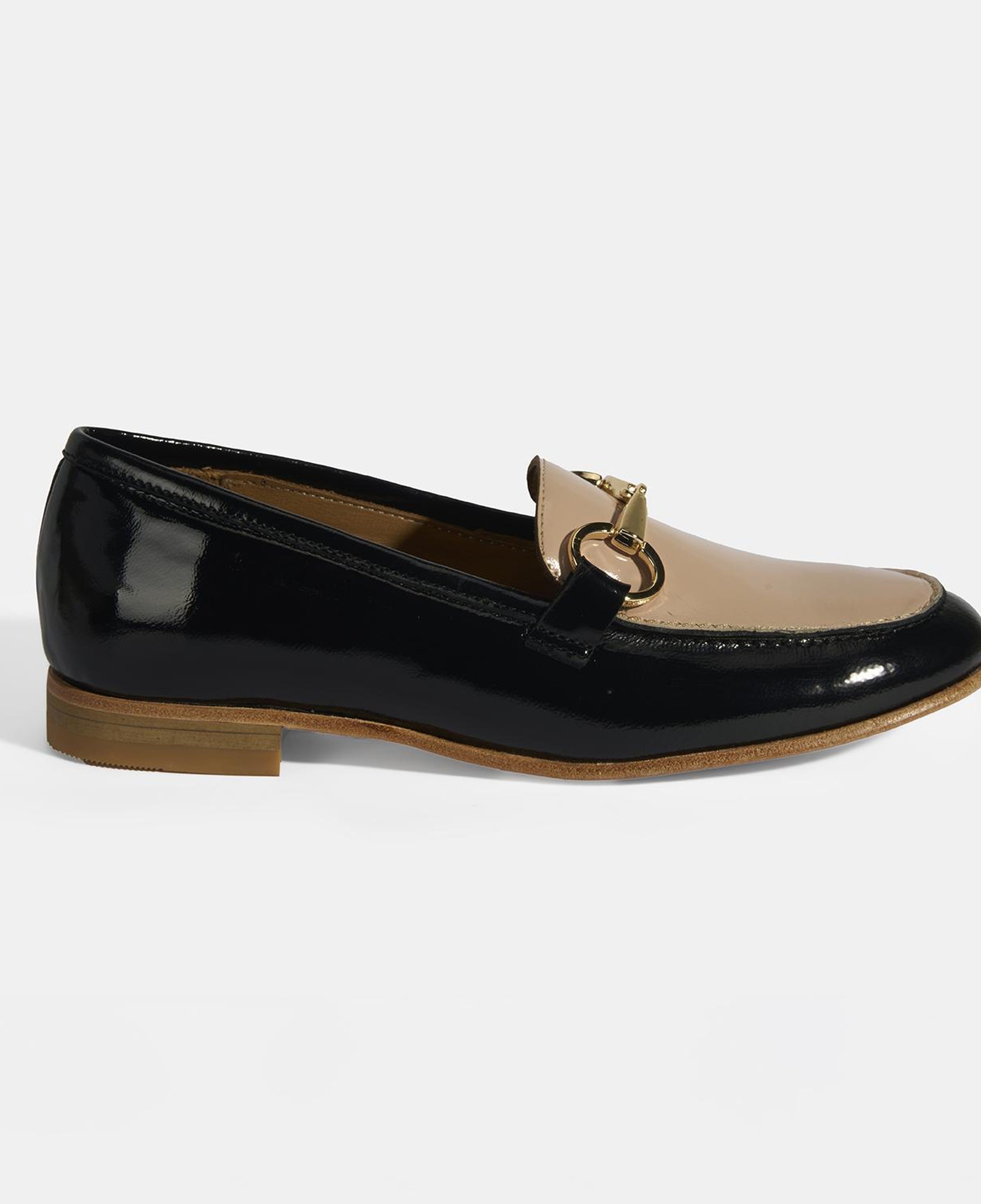 Siyah Kadın Metal Aksesuarlı Slip-On Rugan Loafer