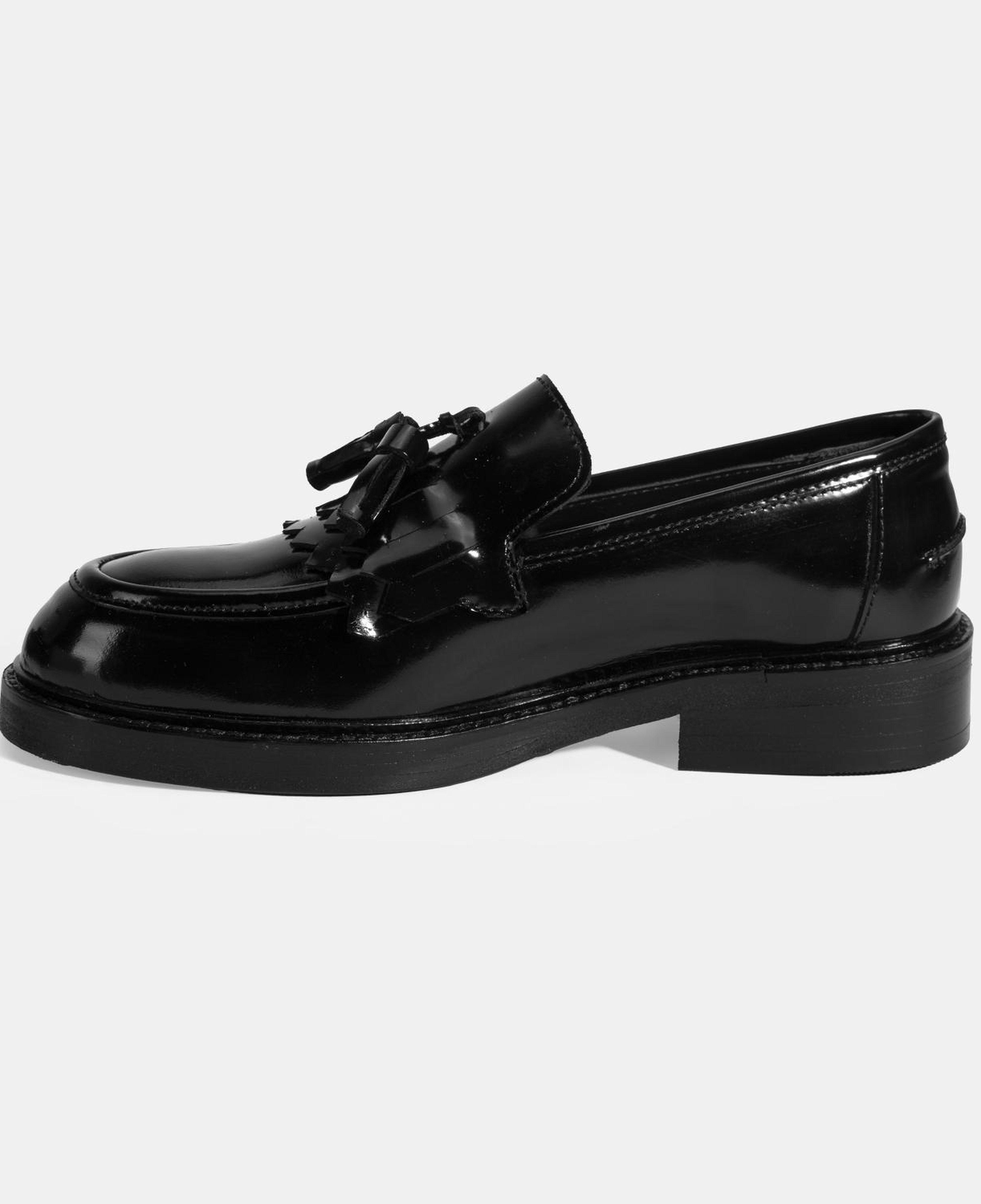 Kadın Siyah Püskül Detaylı Deri Loafer