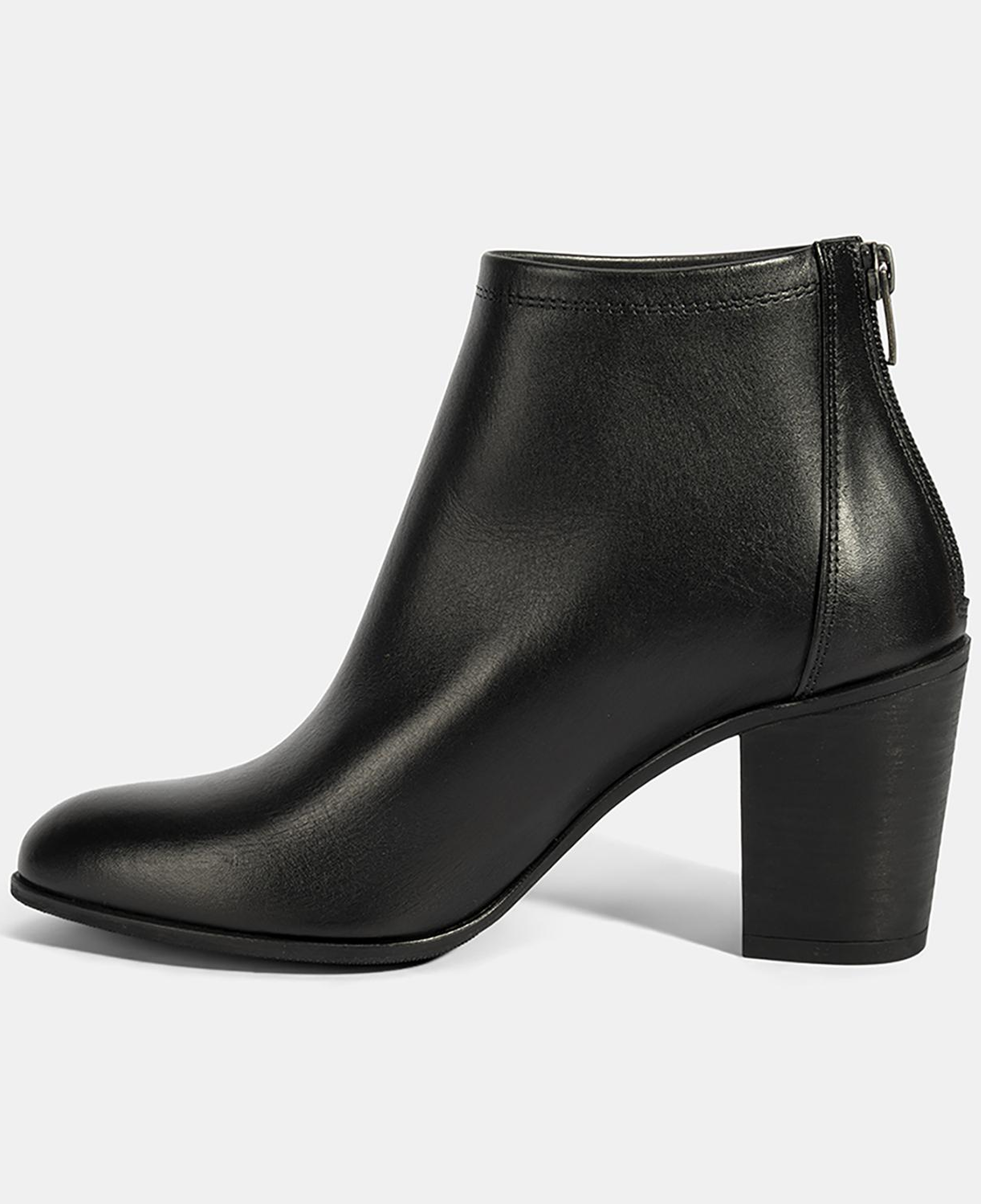 Kadın Siyah Kalın Topuklu Deri Bot