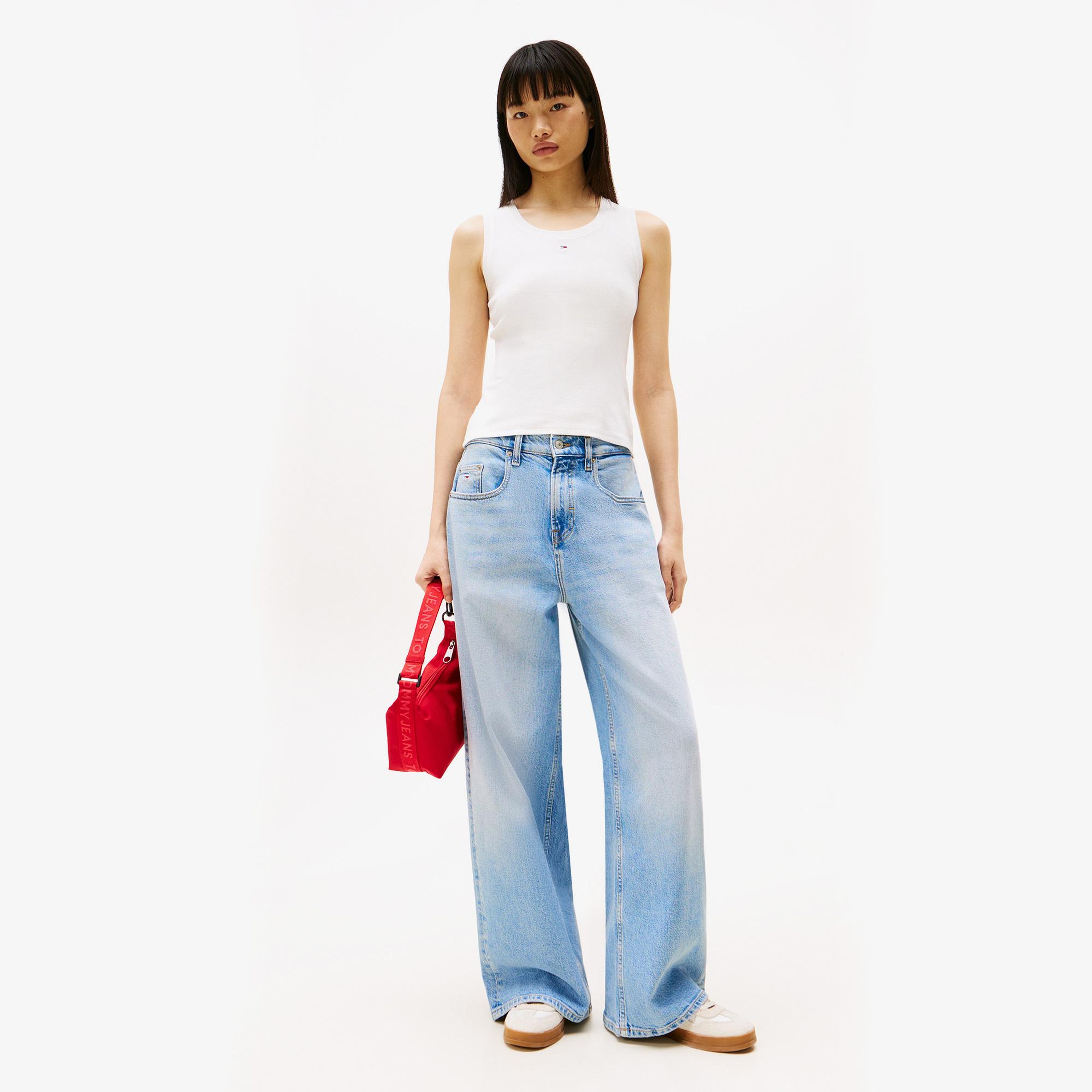 Tommy Hilfiger Denim Essentials Kadın Beyaz T-Shirt