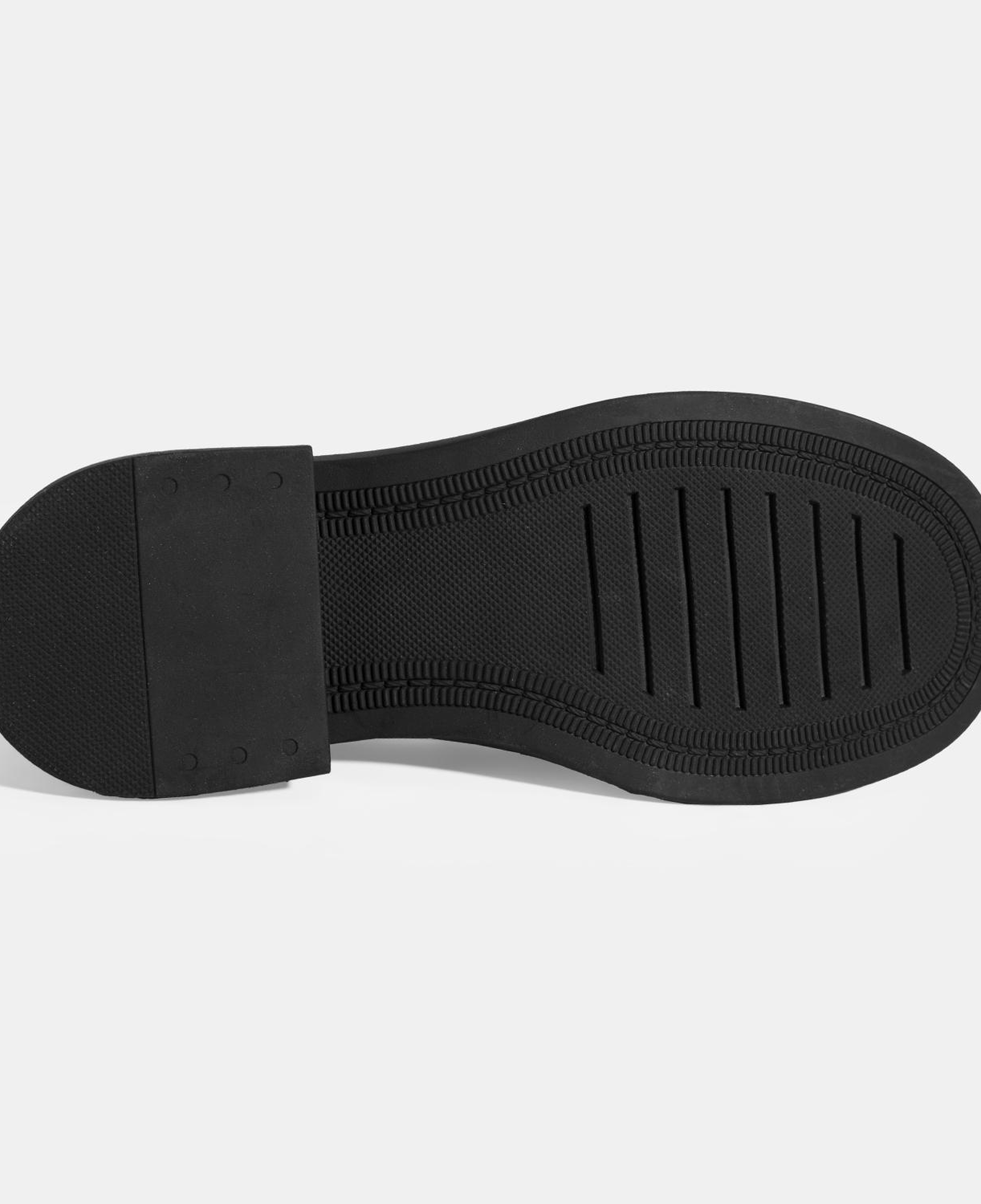 Kadın Siyah Metal Toka Detaylı Deri Loafer