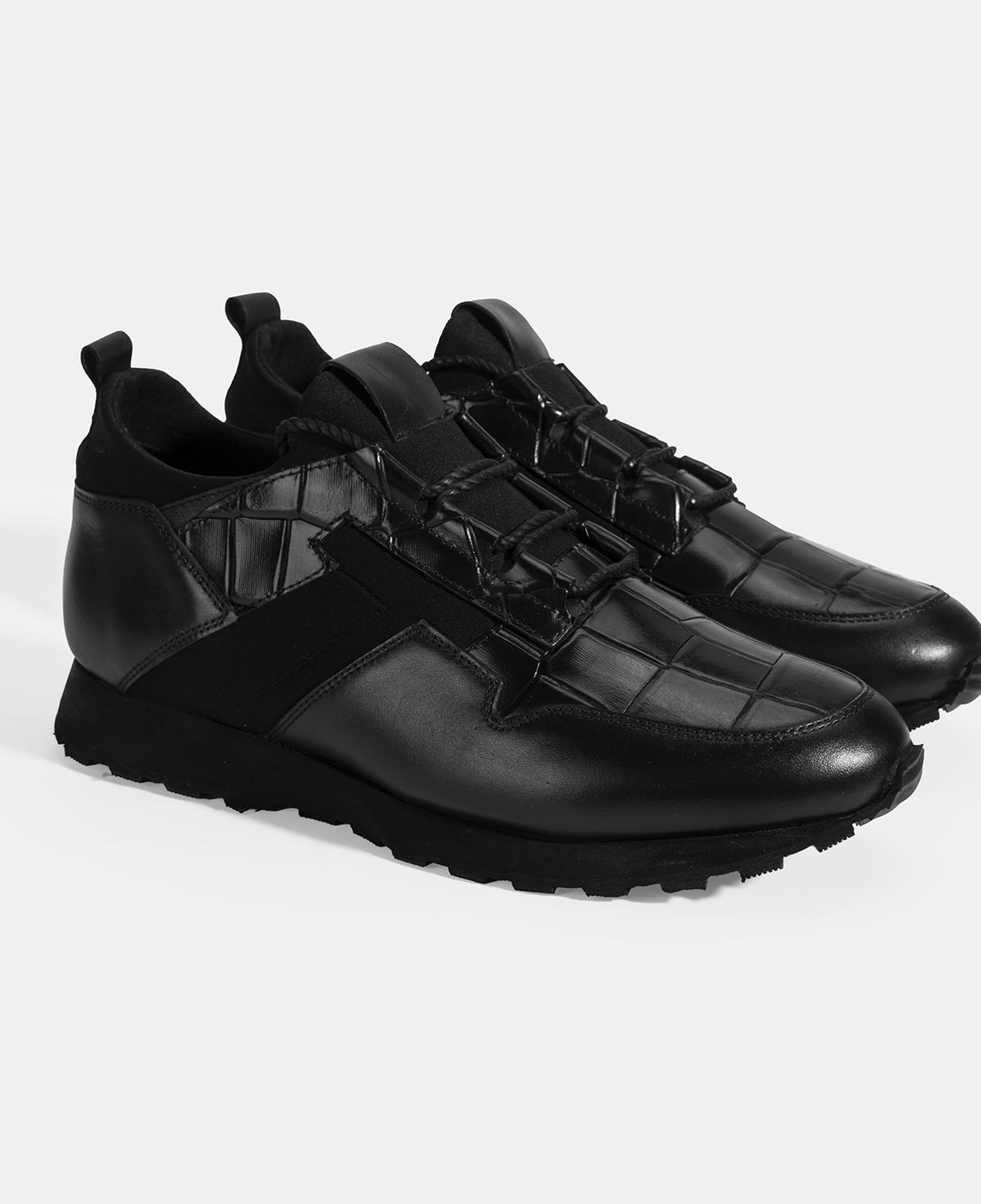 Erkek Siyah Kroko Baskılı Bağcıklı Deri Spor Ayakkabı