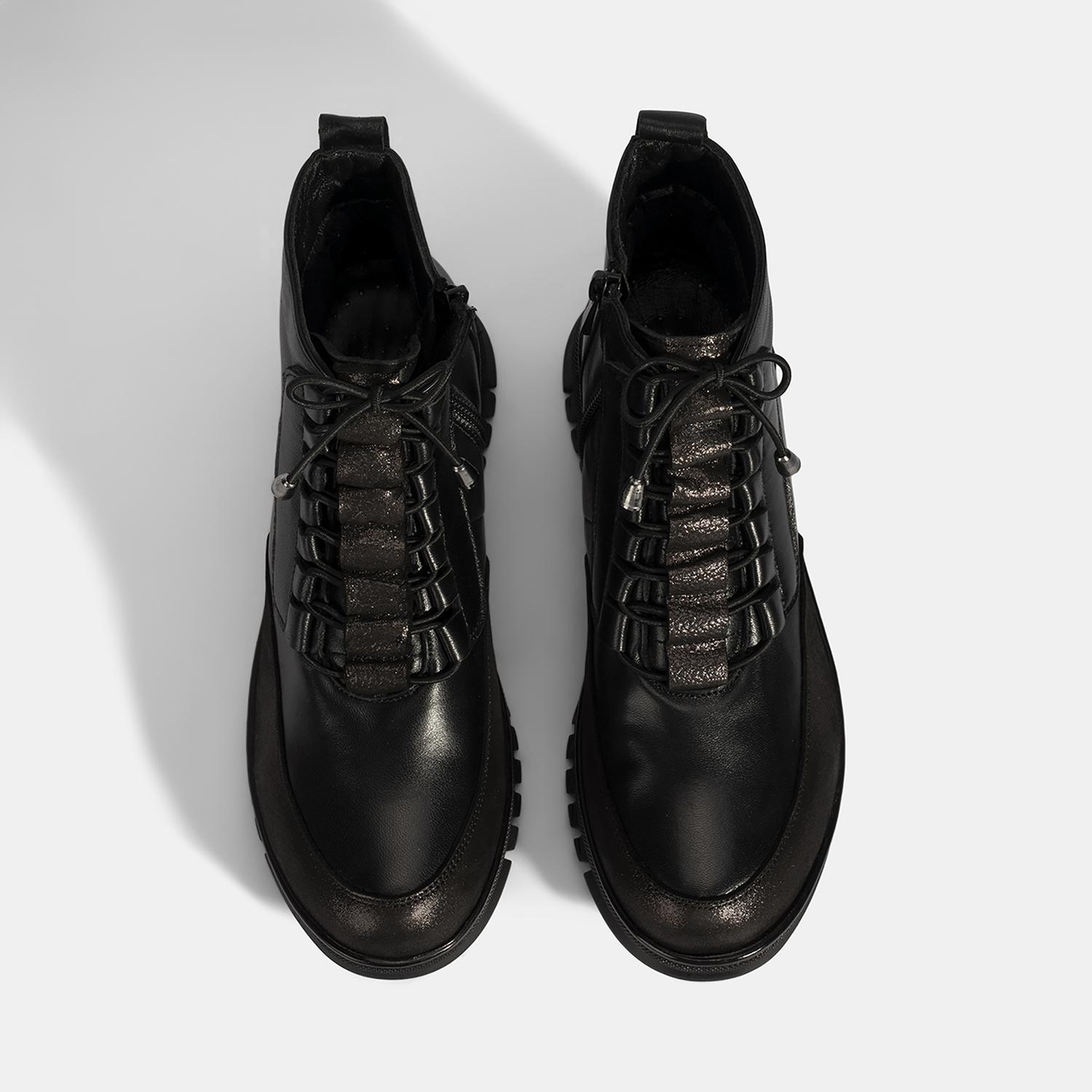 Kadın Siyah Bağcıklı DesaComfort Deri Bot