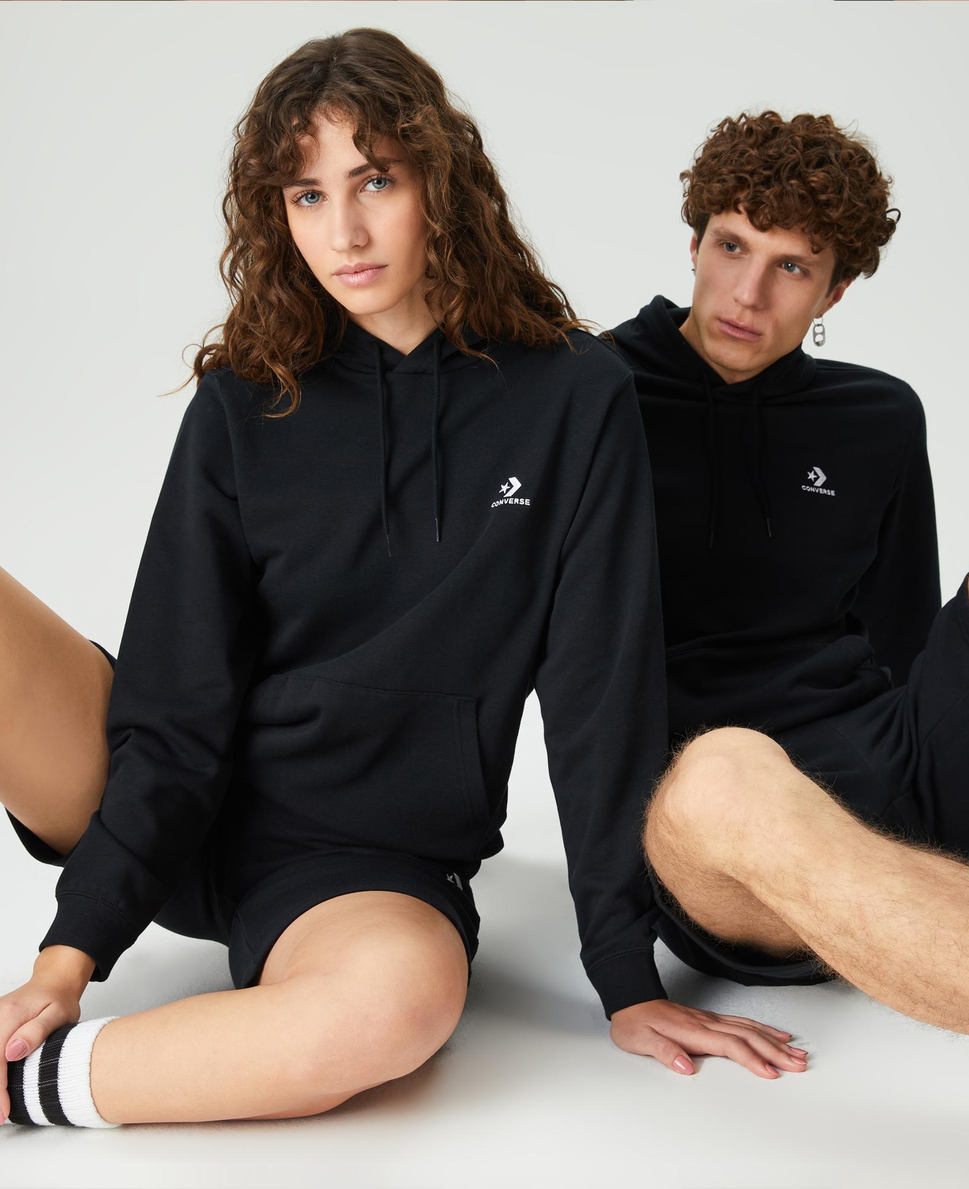 Converse Go-To Unisex Kapüşonlu Siyah Hoodie