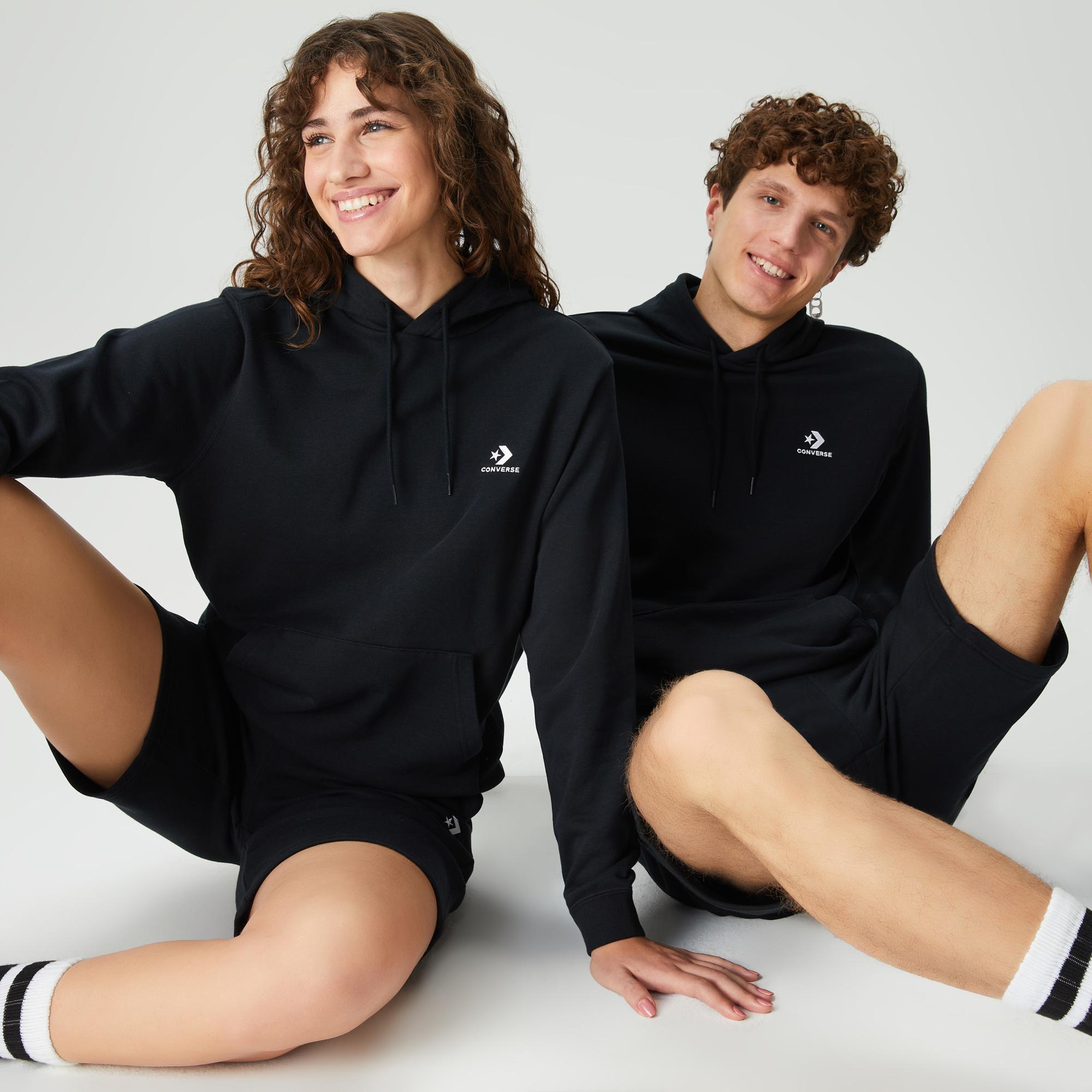 Converse Go-To Unisex Kapüşonlu Siyah Hoodie