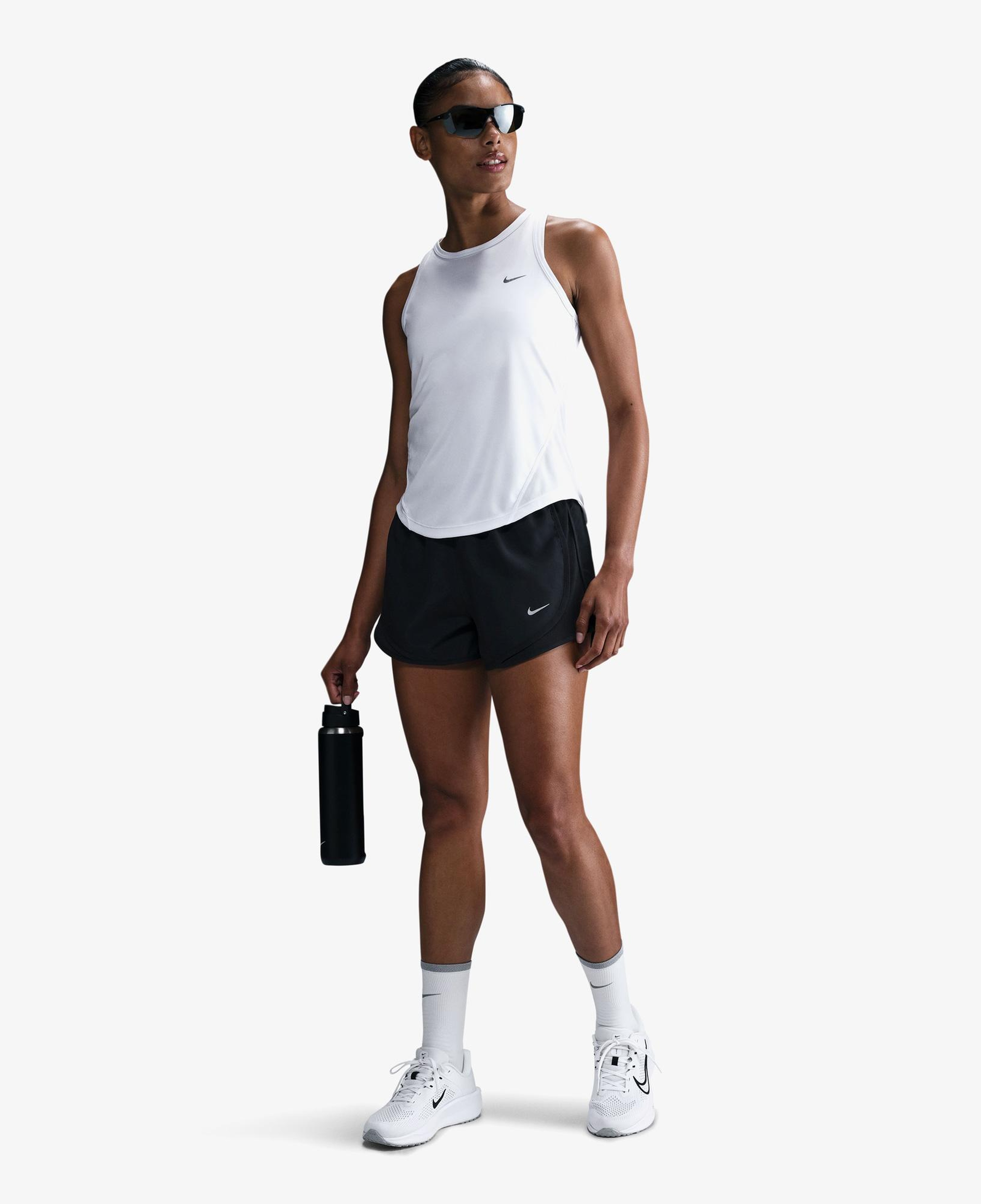 Nike Tempo Dri-Fit Kadın Beyaz Kolsuz T-Shirt