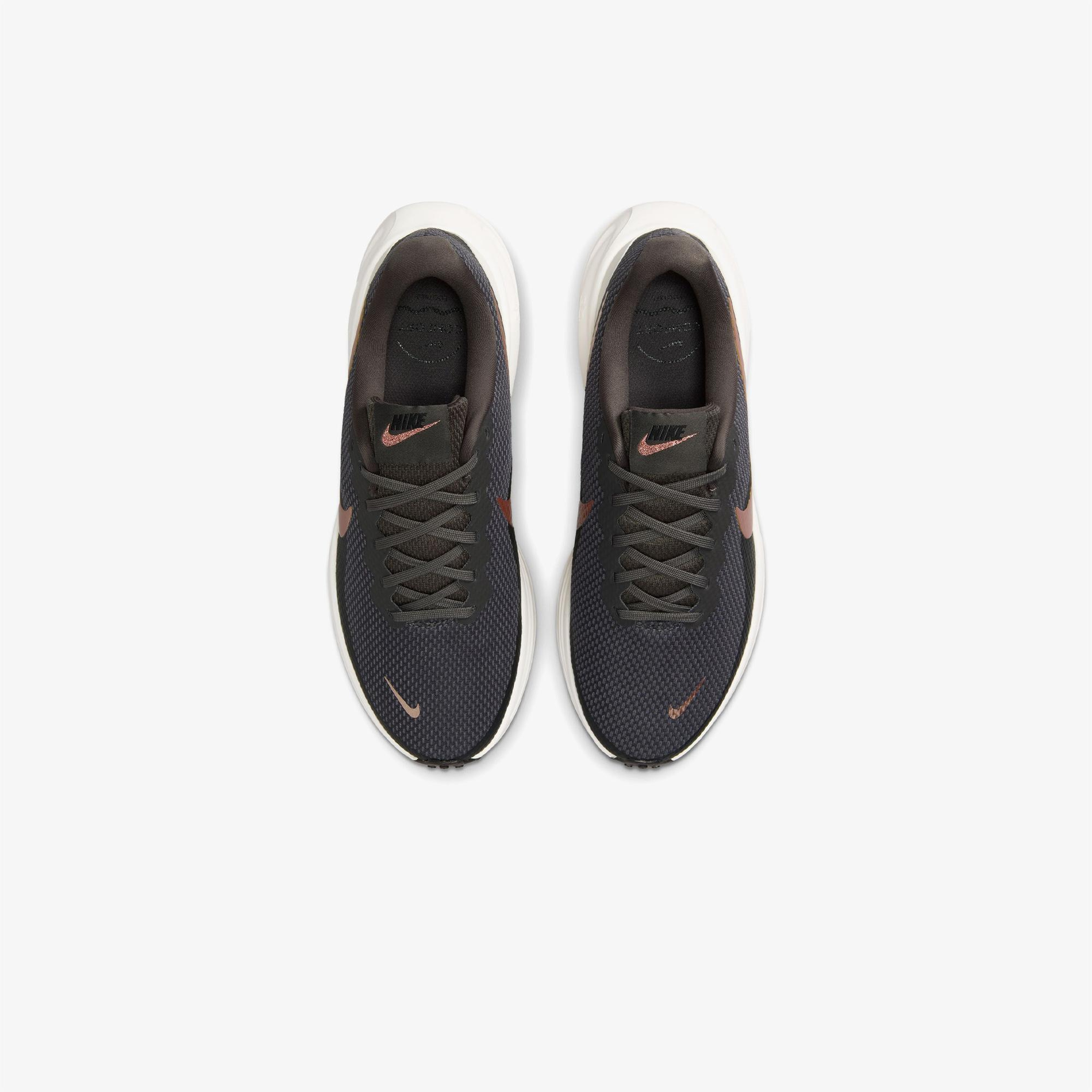 Nike Revolution 8 Kadın Gri Koşu Ayakkabısı