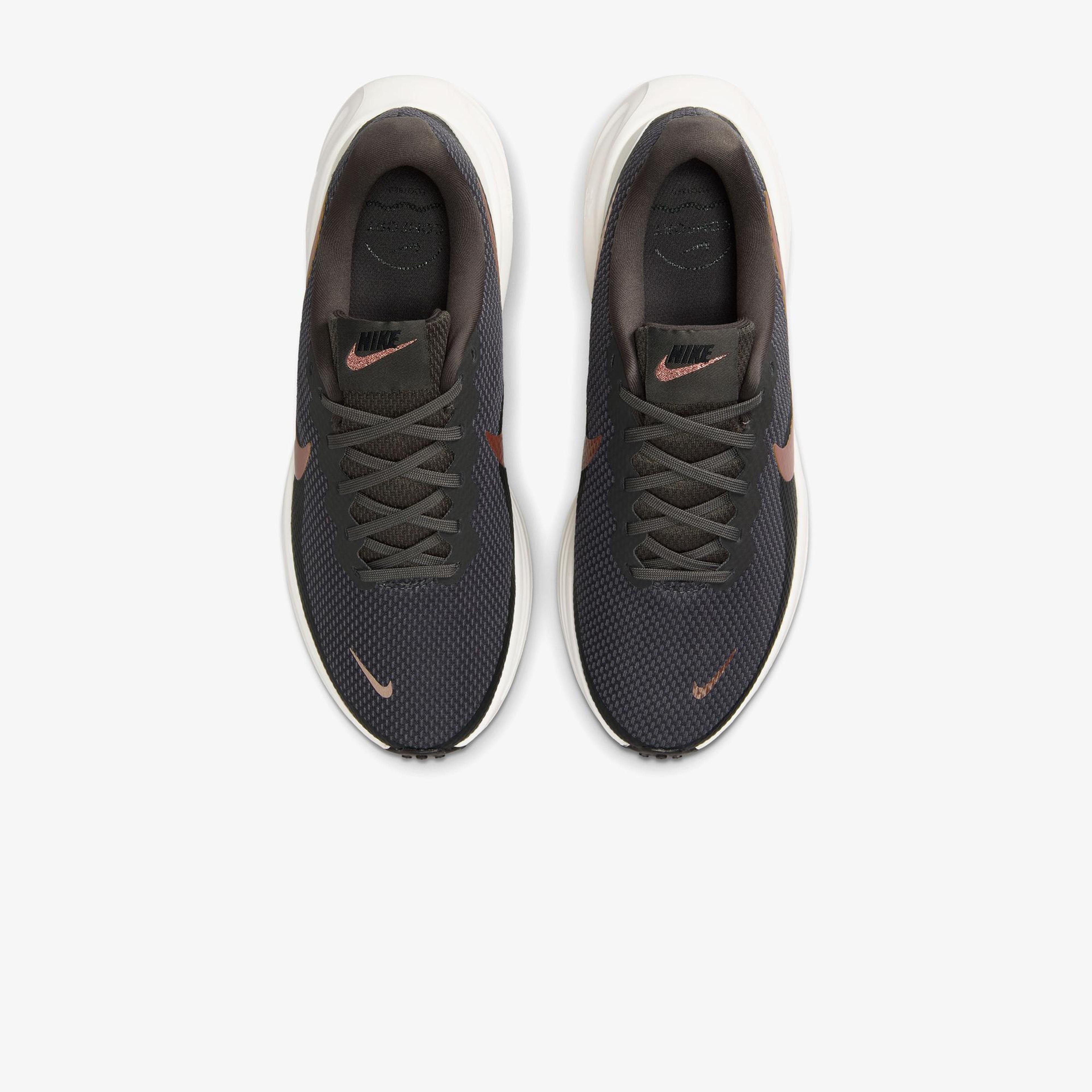 Nike Revolution 8 Kadın Gri Koşu Ayakkabısı