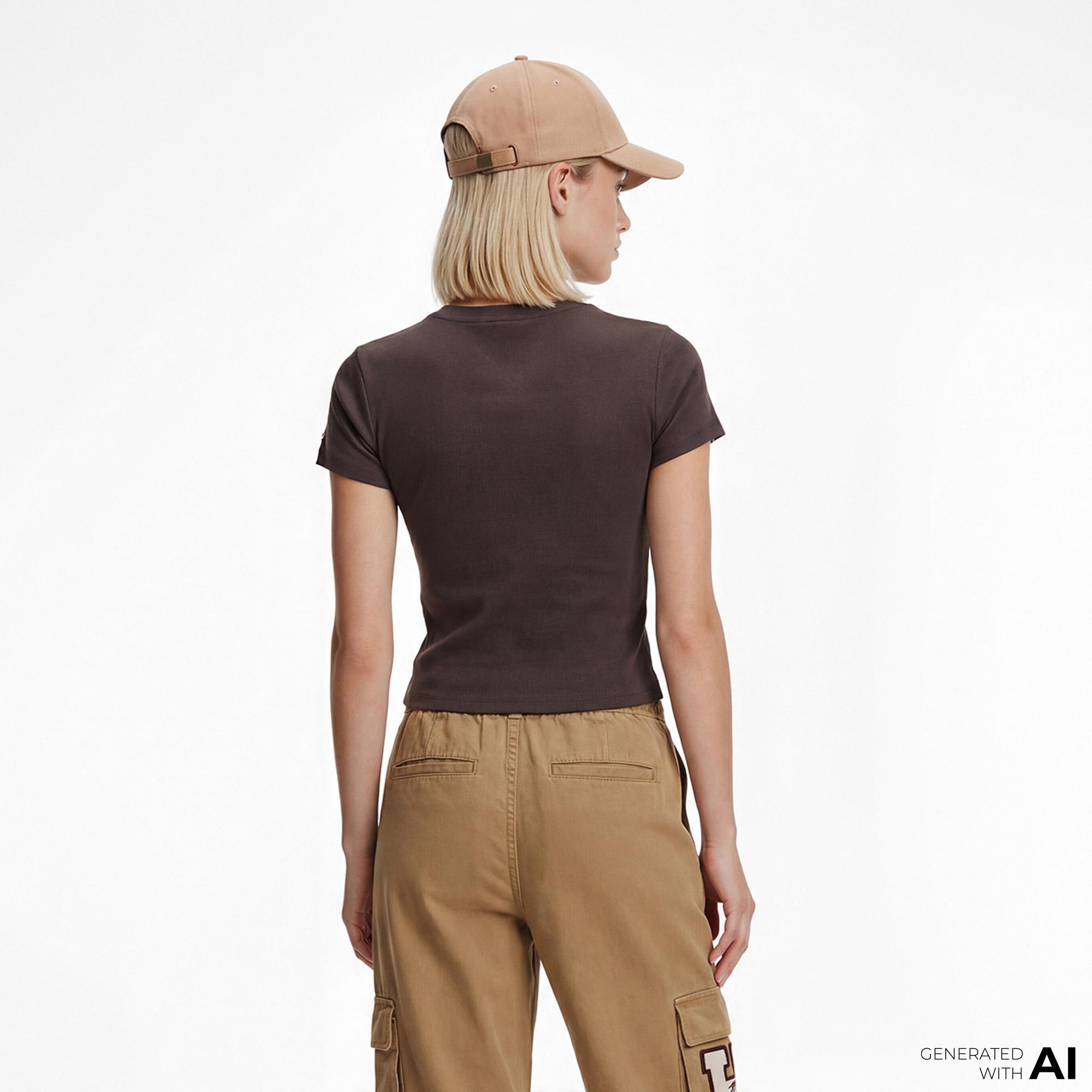 Tommy Hilfiger Essential Logo Kadın Kahverengi T-Shirt